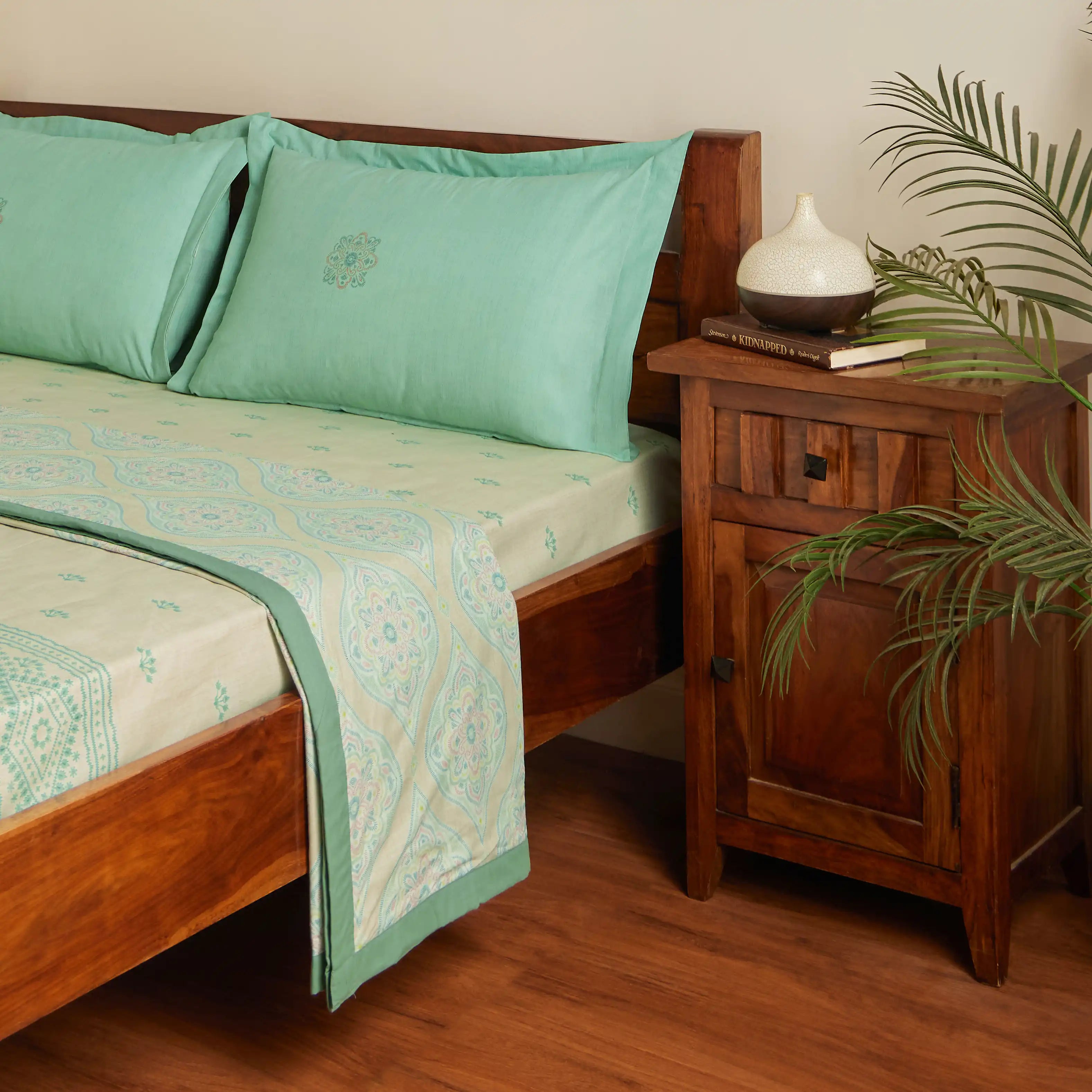 Chippa Lane | Contemporary Indian Print Design Coordinated Bedding Set | Set of Bedsheet & Dohars Sage / Double