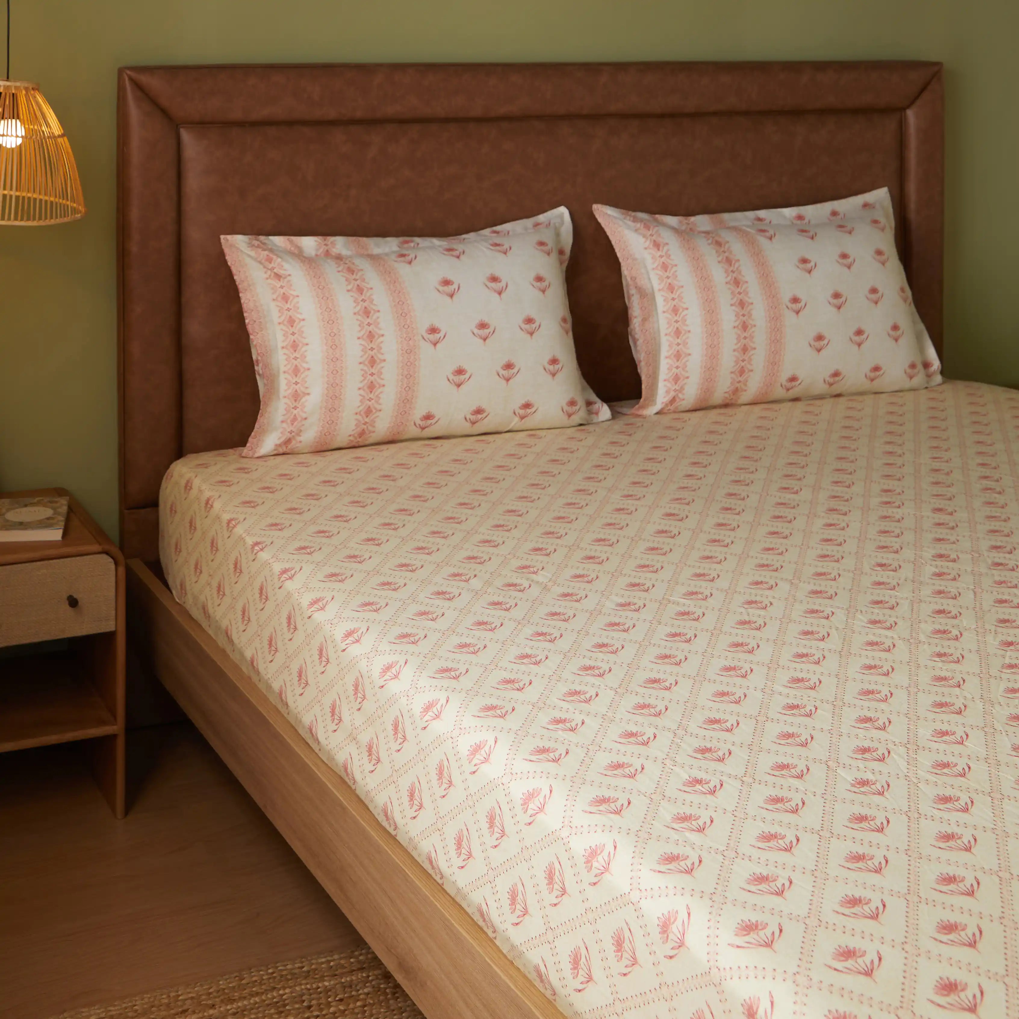 Chippa Lane | Contemporary Indian Print Design Cotton Fitted Sheet Set-Red Red / Queen
