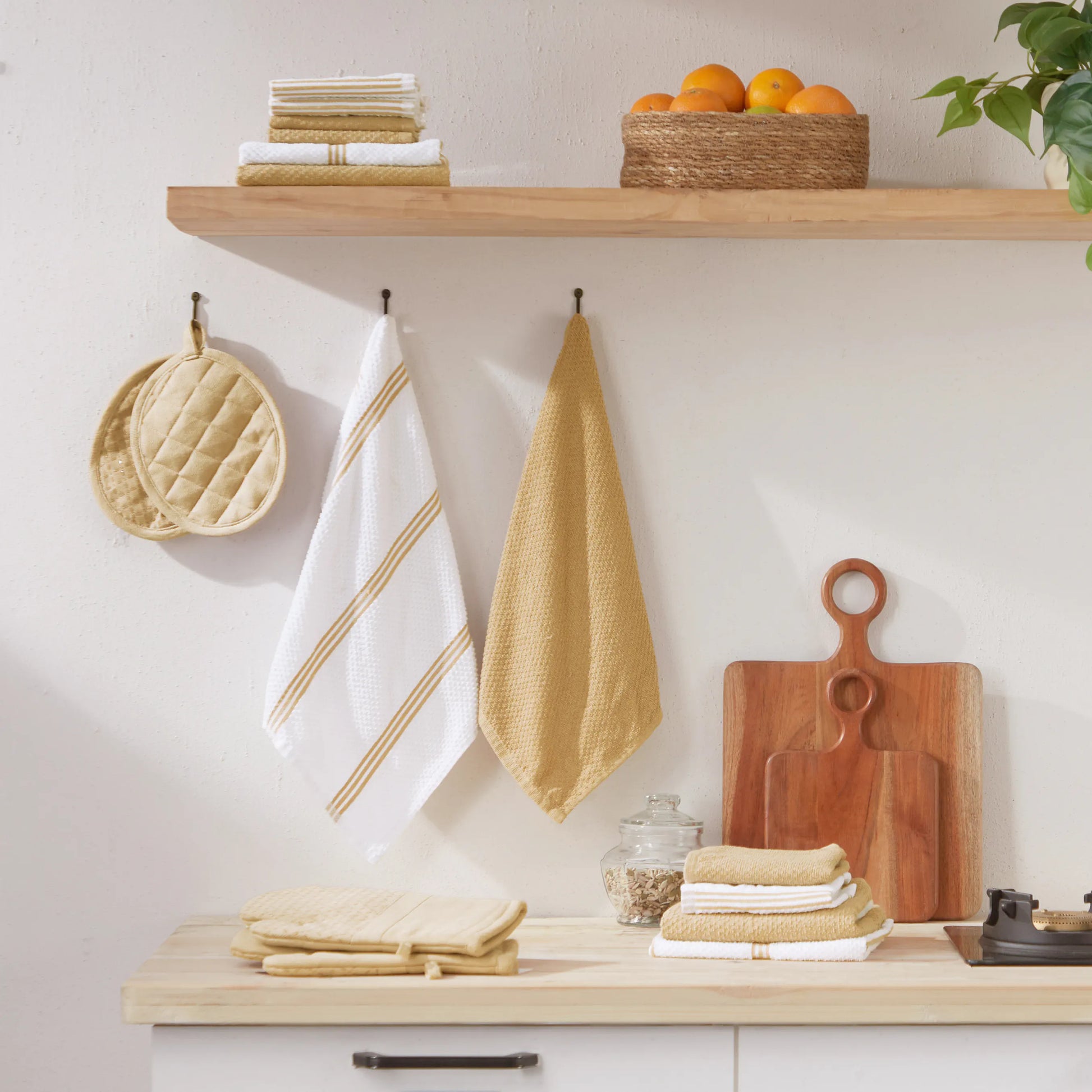 Kaleida 16-Piece Kitchen Linen Set Dalgona Diaries