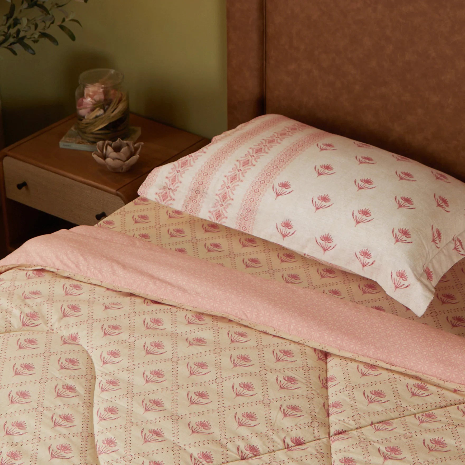 Chippa Lane 100% 120GSM Cotton Comforter Red / Single