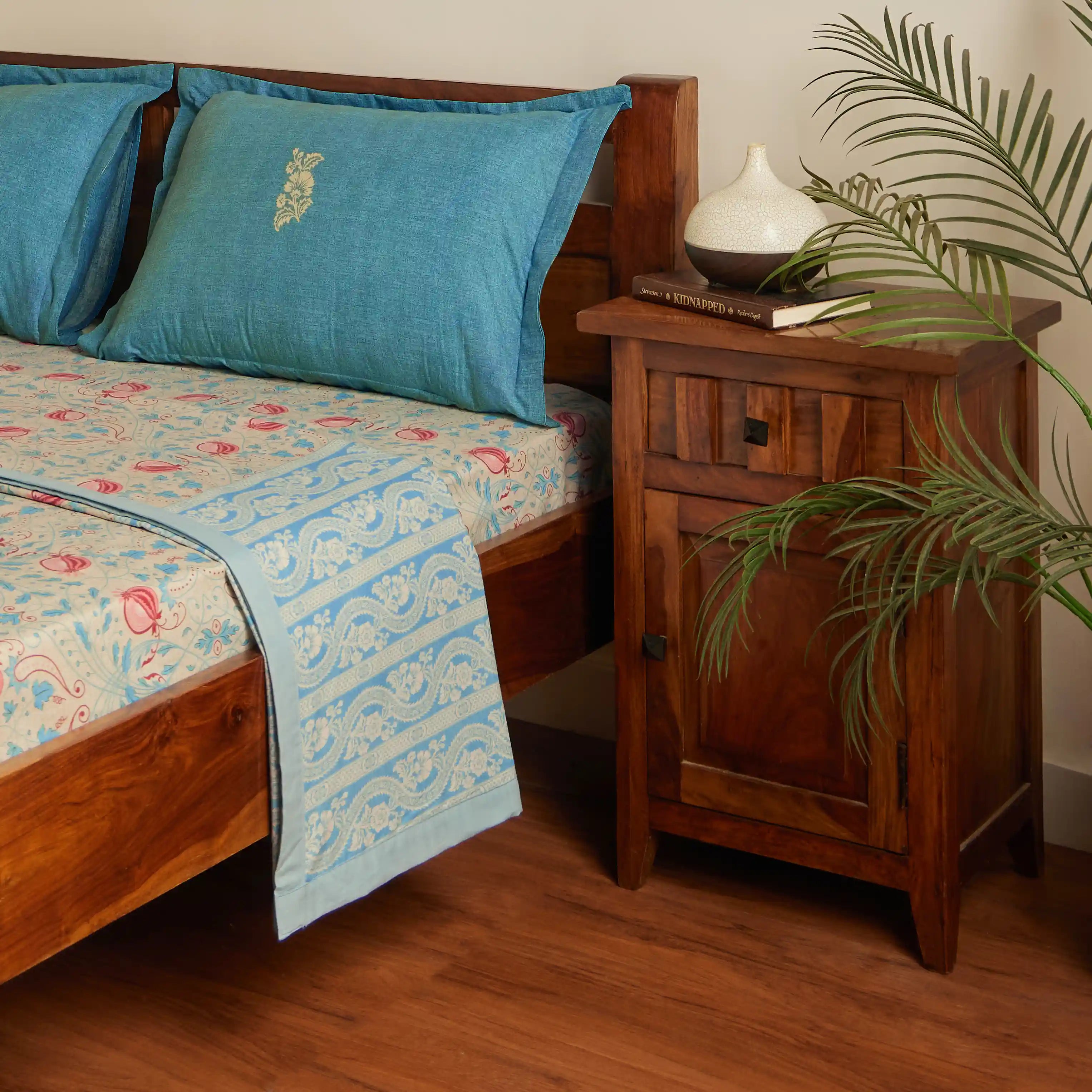 Chippa Lane | Contemporary Indian Print Design Coordinated Bedding Set | Set of Bedsheet & Dohars-Light Blue Light Blue / Double