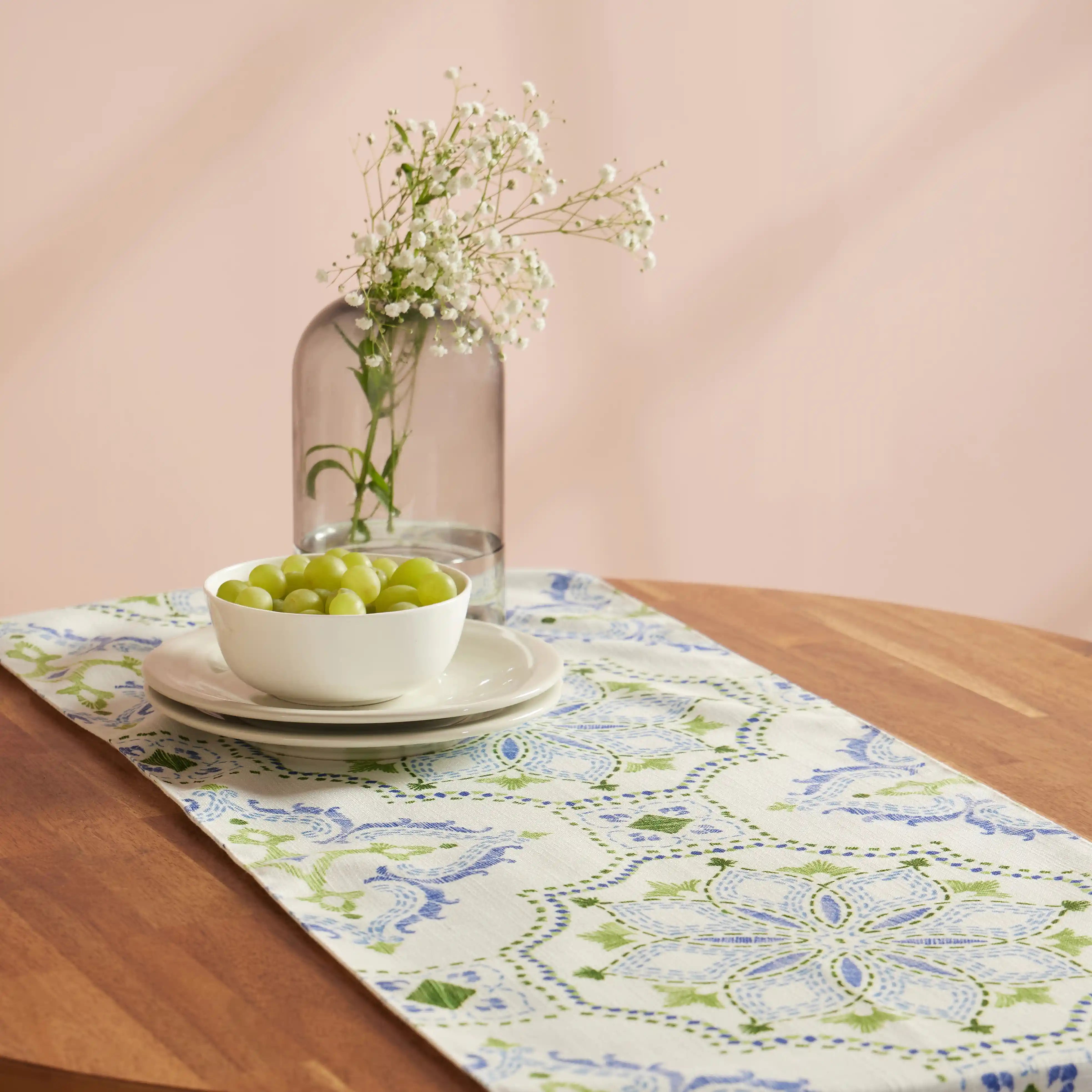 Nonna's Home 100% Polyester Table Runner Bespoke Blooms / Table Runner (34cm x 120cm)