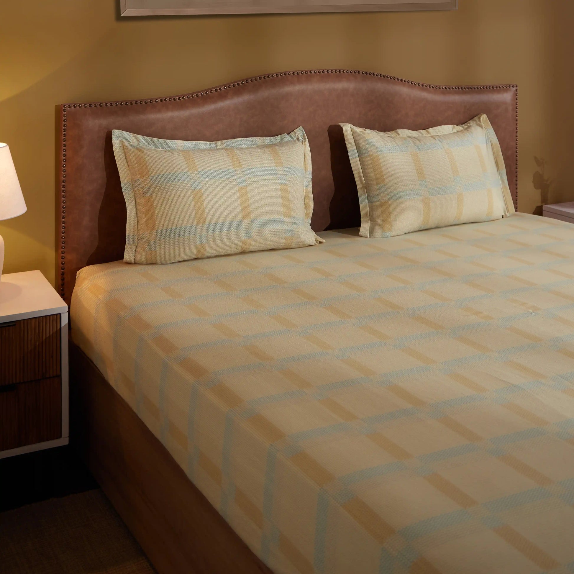 Threadscapes Printed Bedsheet Set-Sand Sand / Double