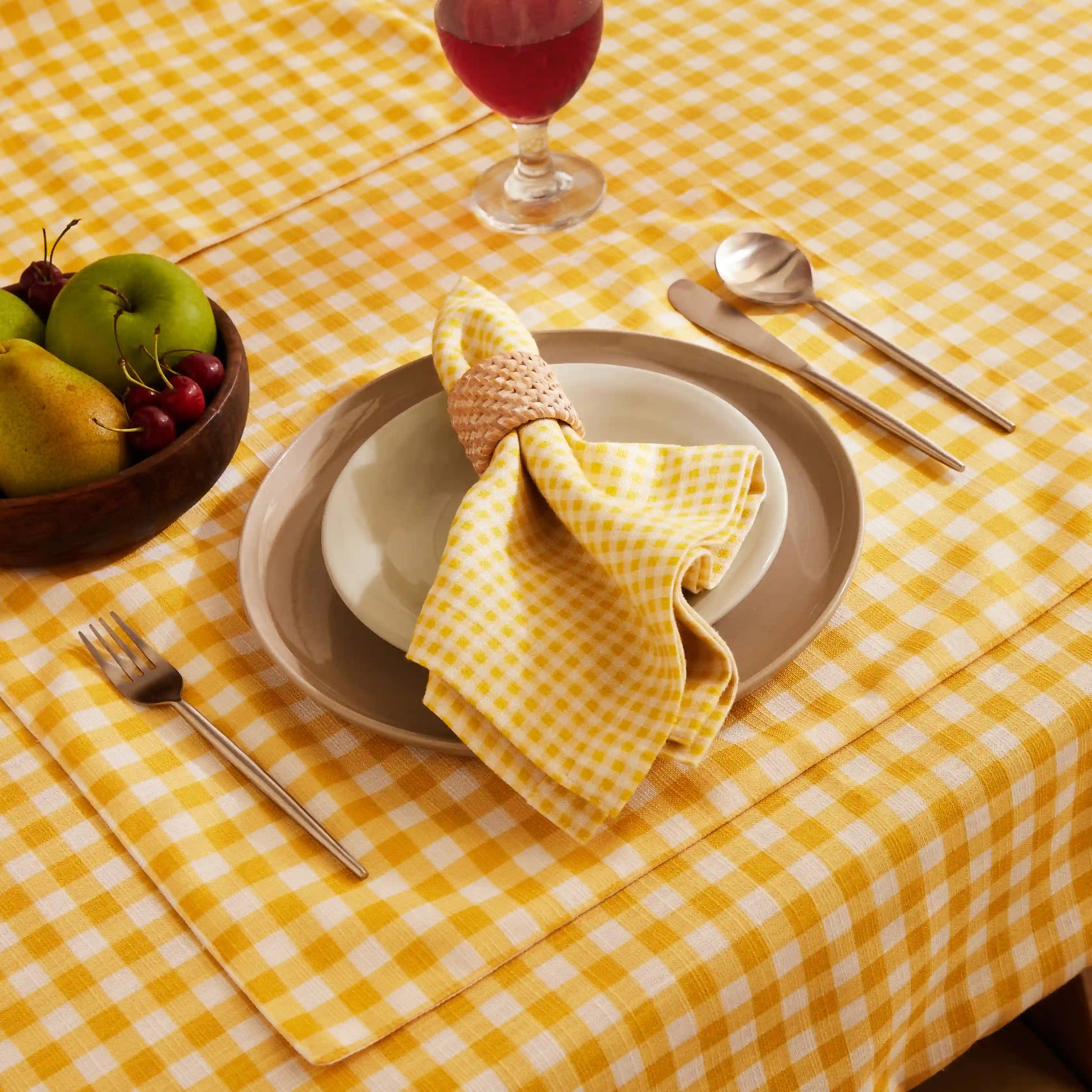 Nonna's Home 100% Polyester Table Cloth Small Turmeric Gingham / Table Cloth (150cm x 200cm)