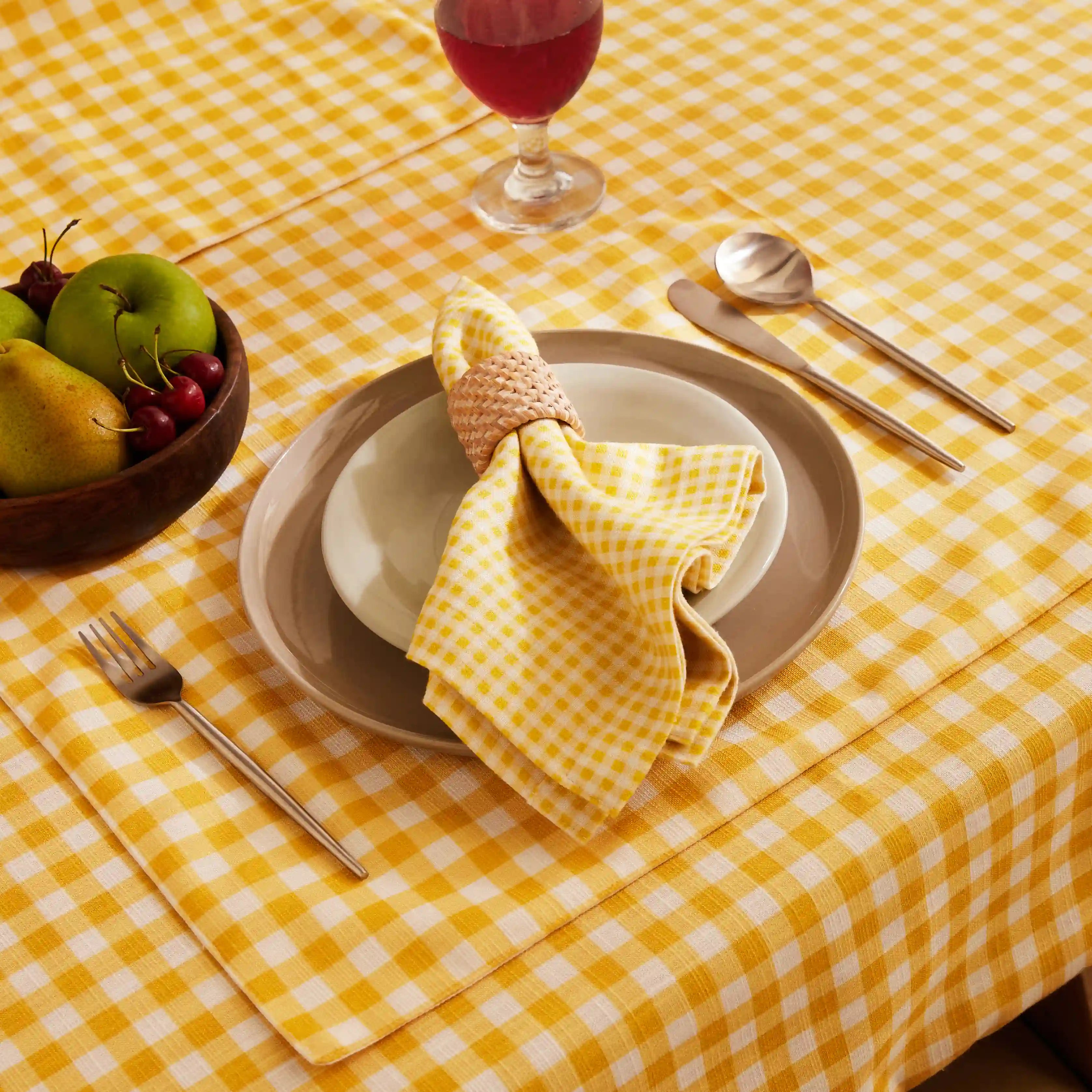 Nonna's Home 100% Polyester Table Cloth Small Turmeric Gingham / Table Cloth (150cm x 200cm)