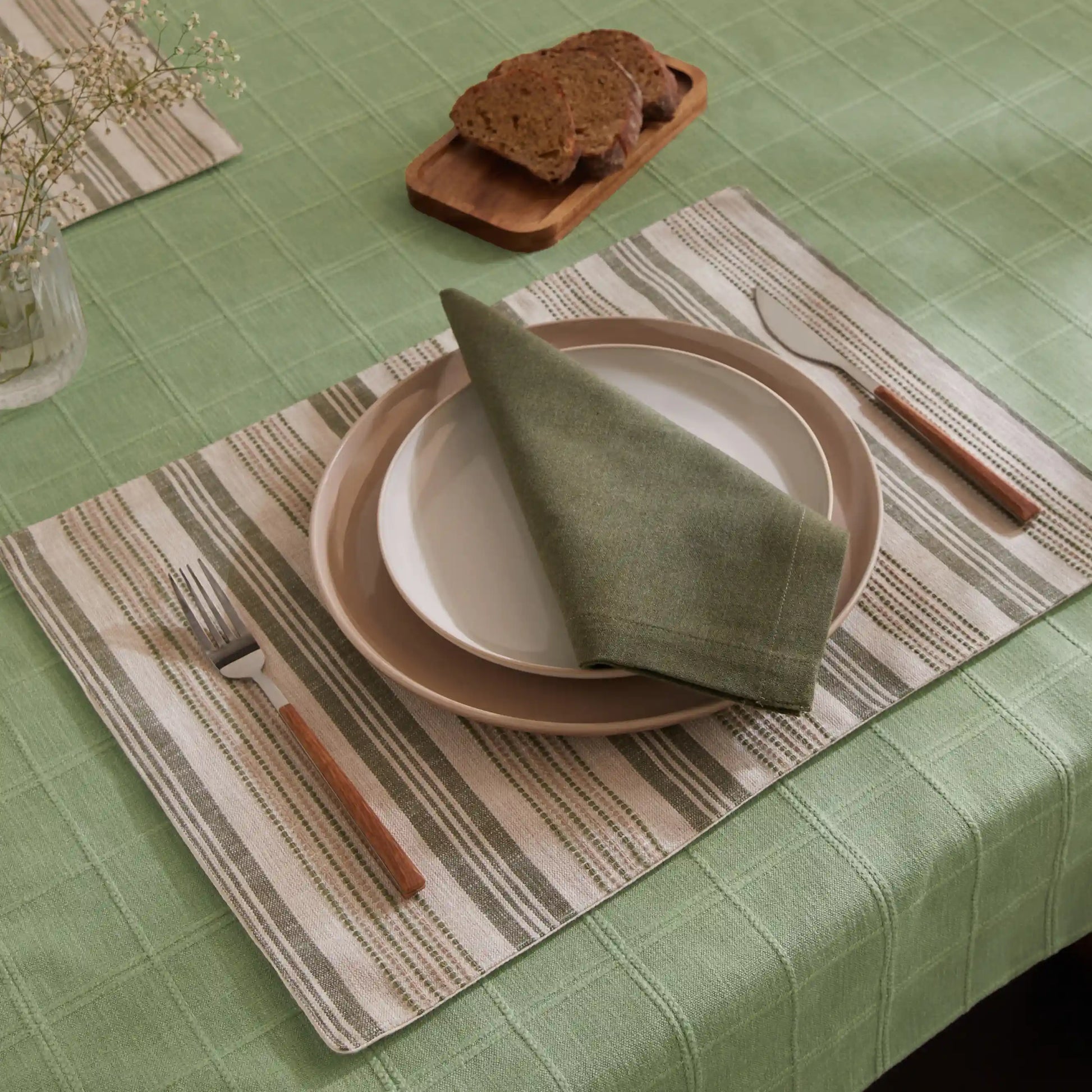Kaleida Cotton-Polyester Blend Table Cloth Thyme Therapy-Solid Dyed / Table Cloth (150cm x 200cm)