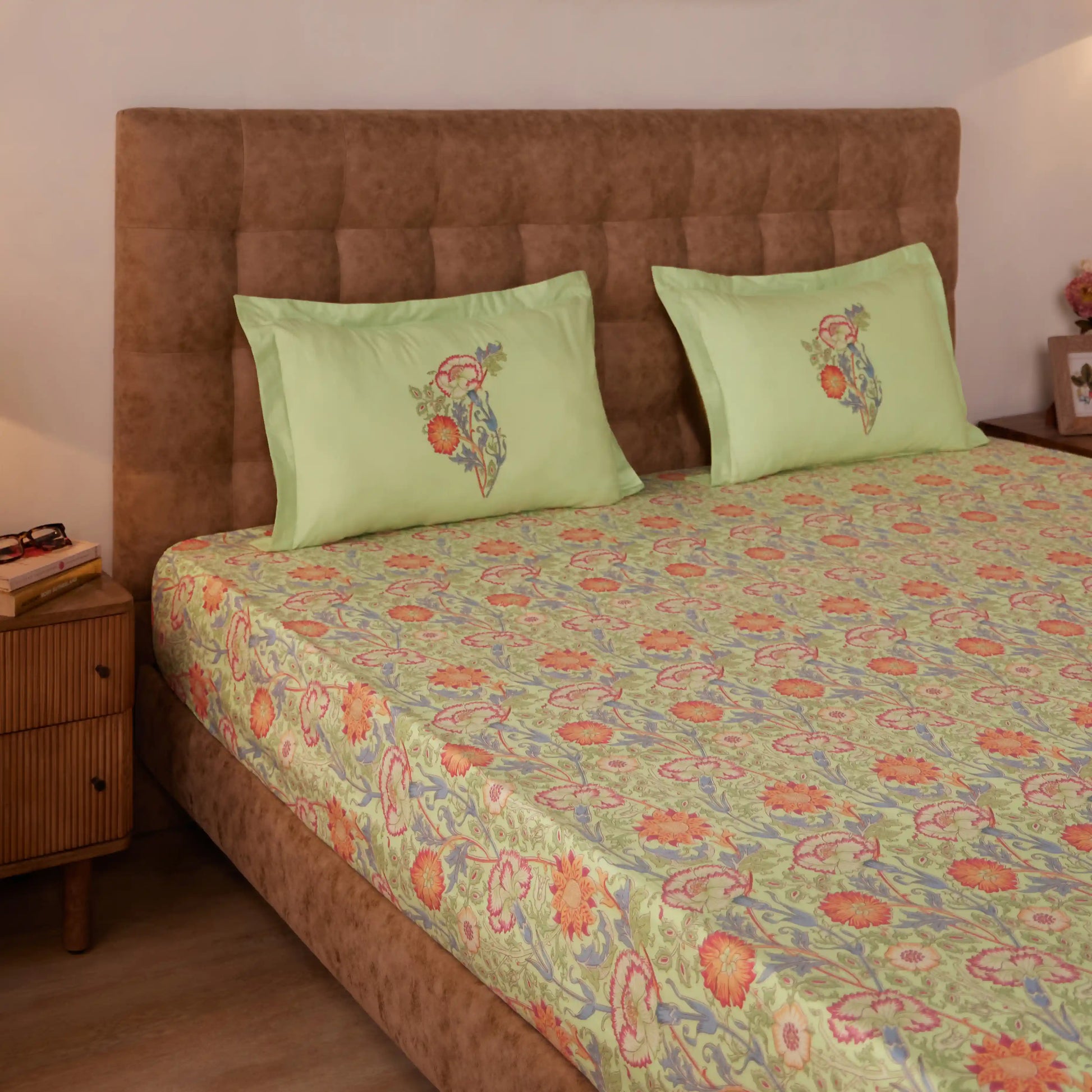 Chippa Lane | Contemporary Indian Print Design Cotton Fitted Sheet Set-Green Green / Queen