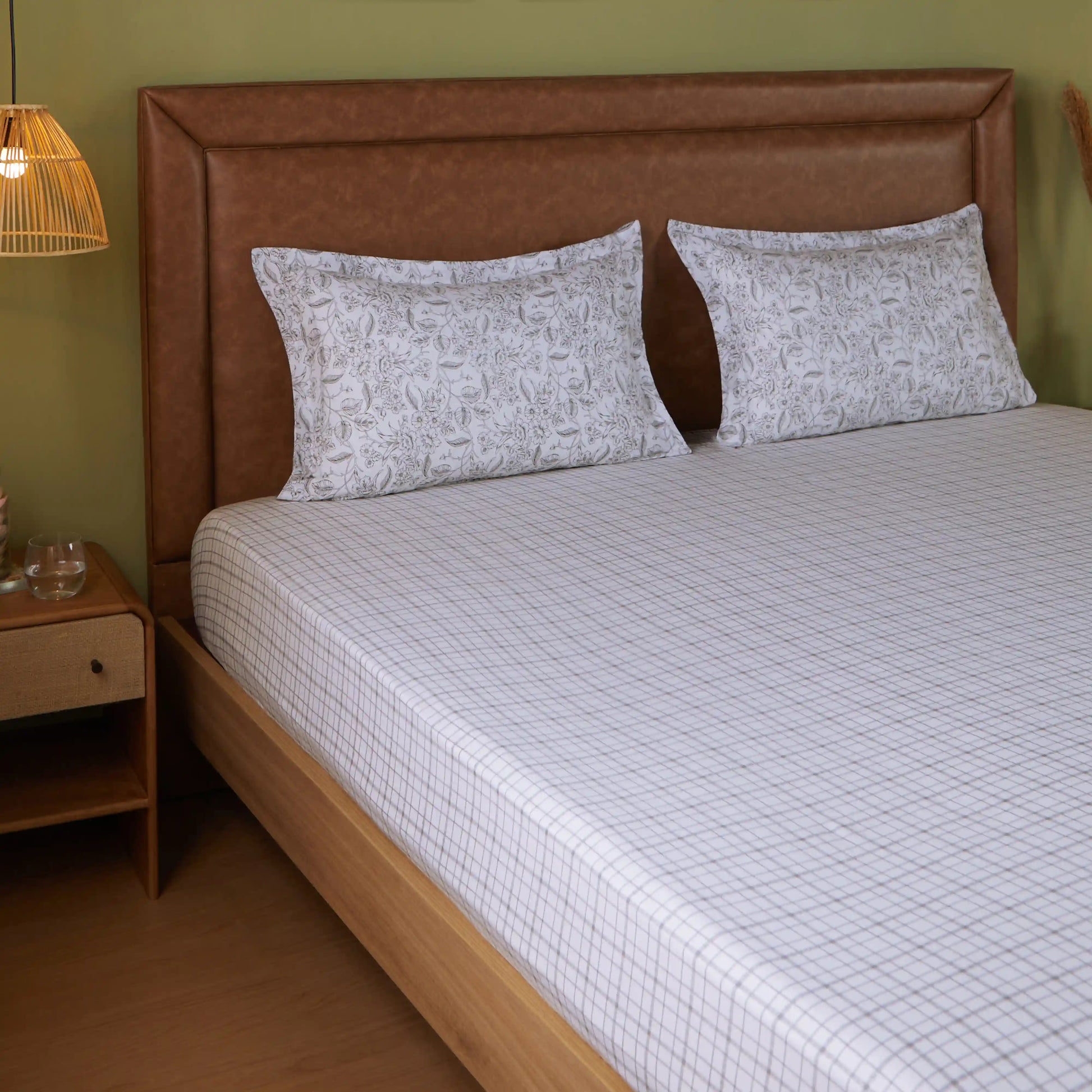 Mishella | Mix & Match Printed Cotton Bedsheet Set - Charcoal Checks Charcoal Checks / King