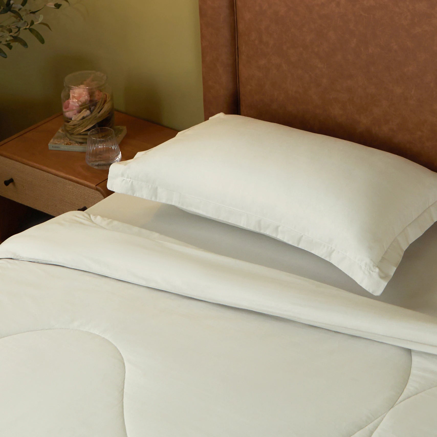 Paleto | Everyday Hues Cotton Solid Dyed 120GSM Comforter-Silver Silver / Single