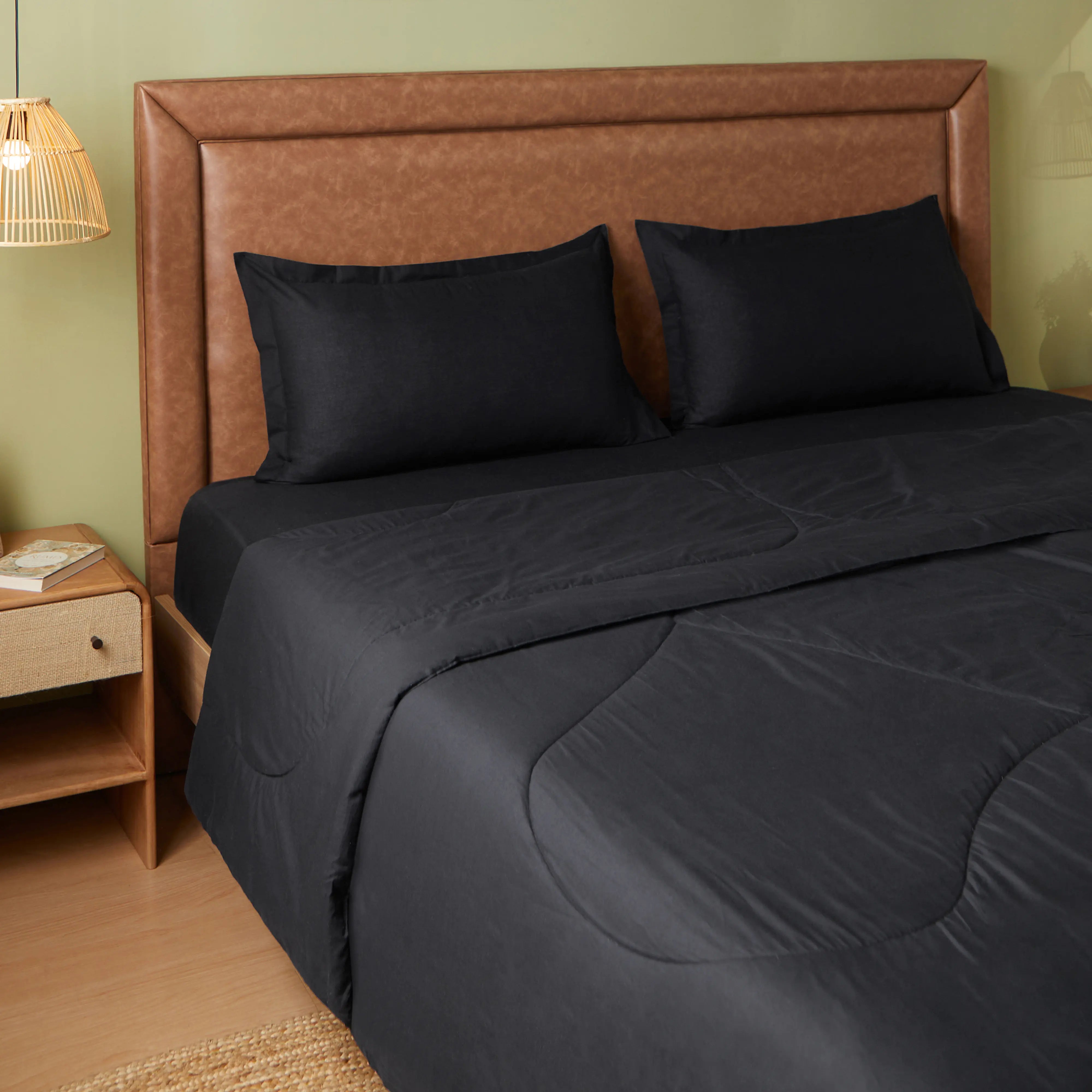 Paleto | Everyday Hues Cotton Solid Dyed 240GSM Comforter for Extra Warmth-Black Black / Double