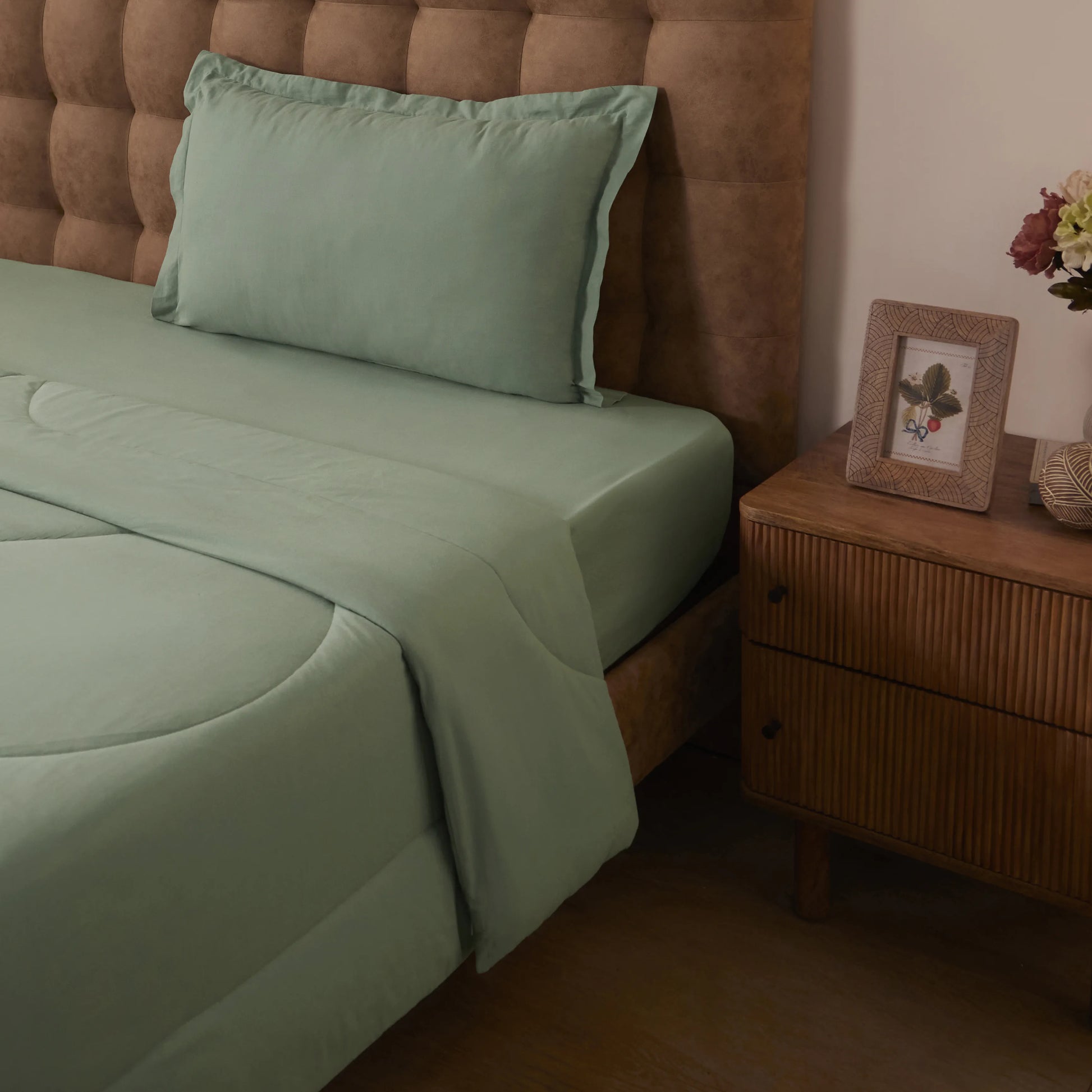 Paleto | Everyday Hues Cotton Solid Dyed 120GSM Comforter-Green Sage Green Sage / Single