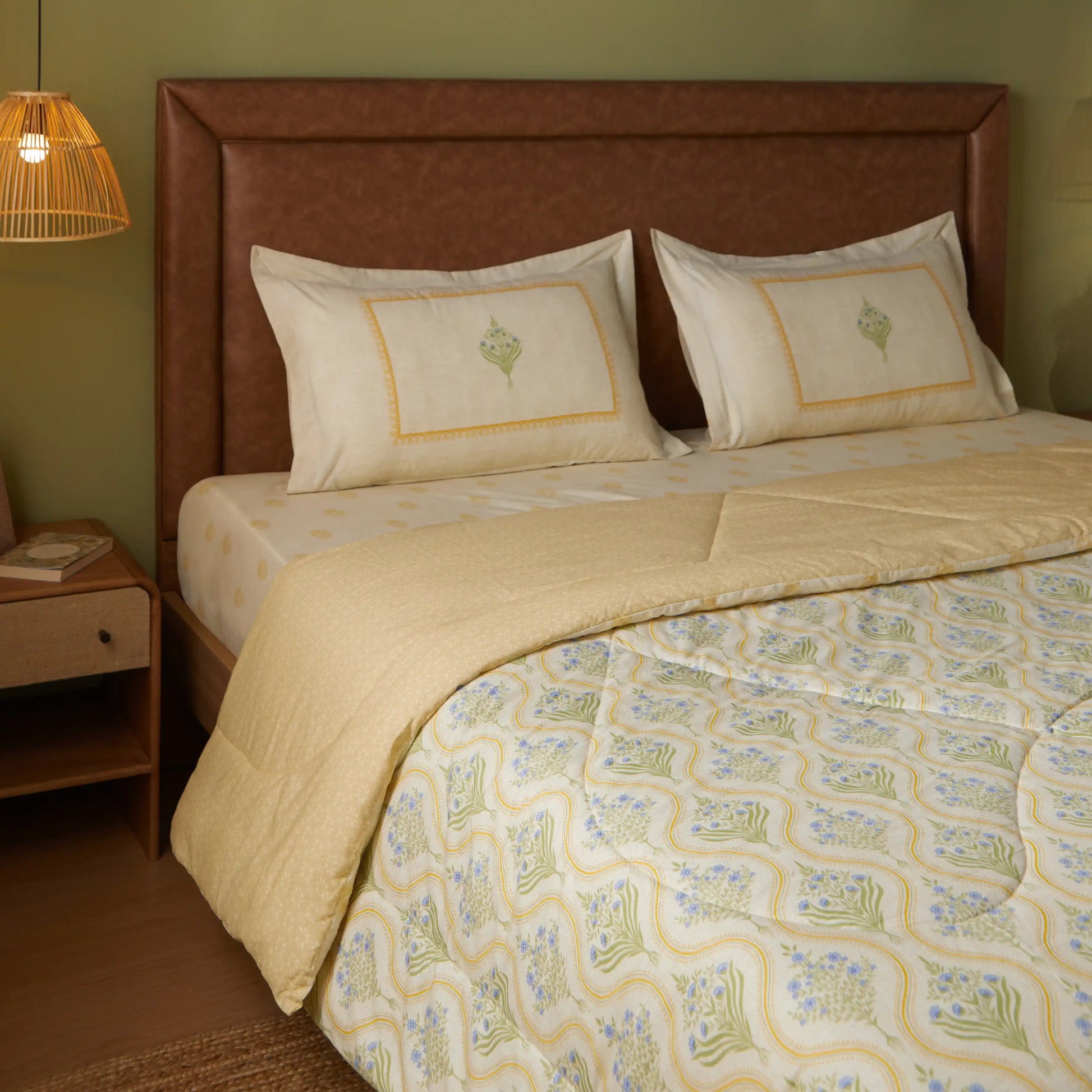 Chippa Lane 100% 240GSM Cotton Comforter Mustard / Double