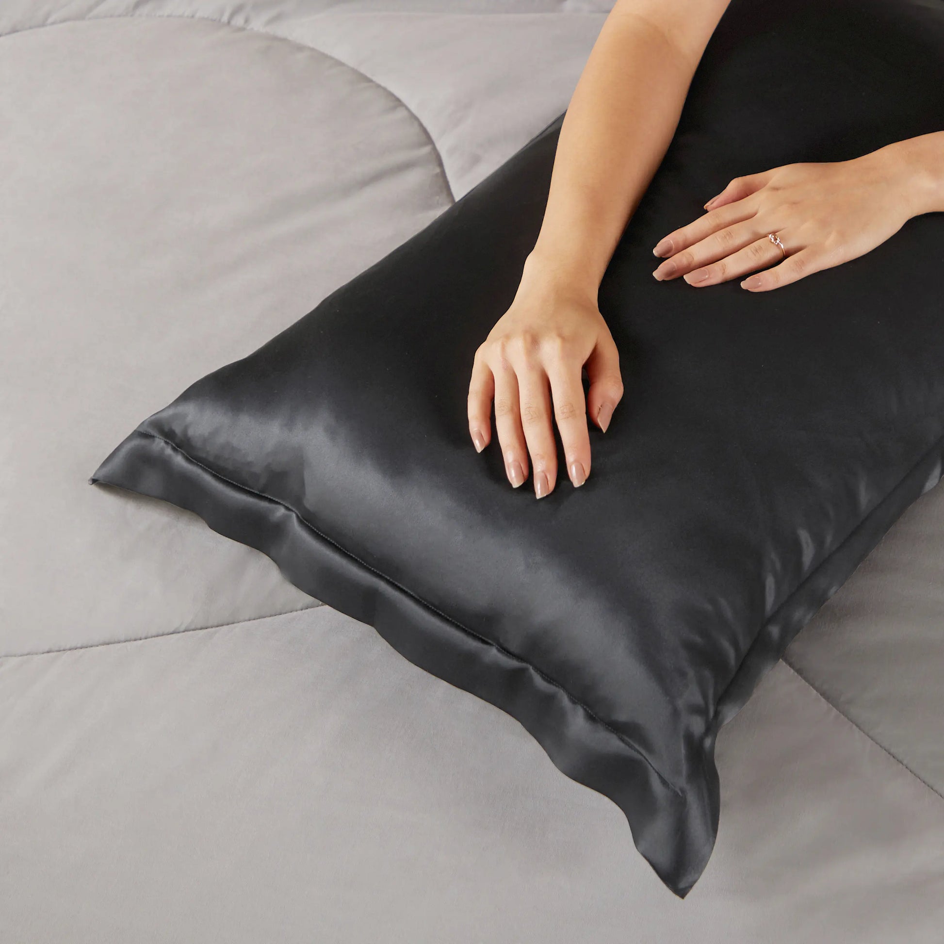Lisseto 100% Mulberry Silk Pillow Cover Jet Black