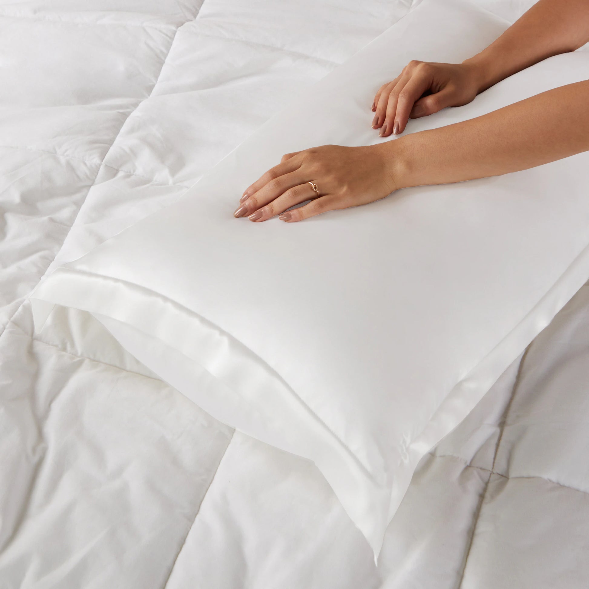 Lisseto 100% Mulberry Silk Pillow Cover White