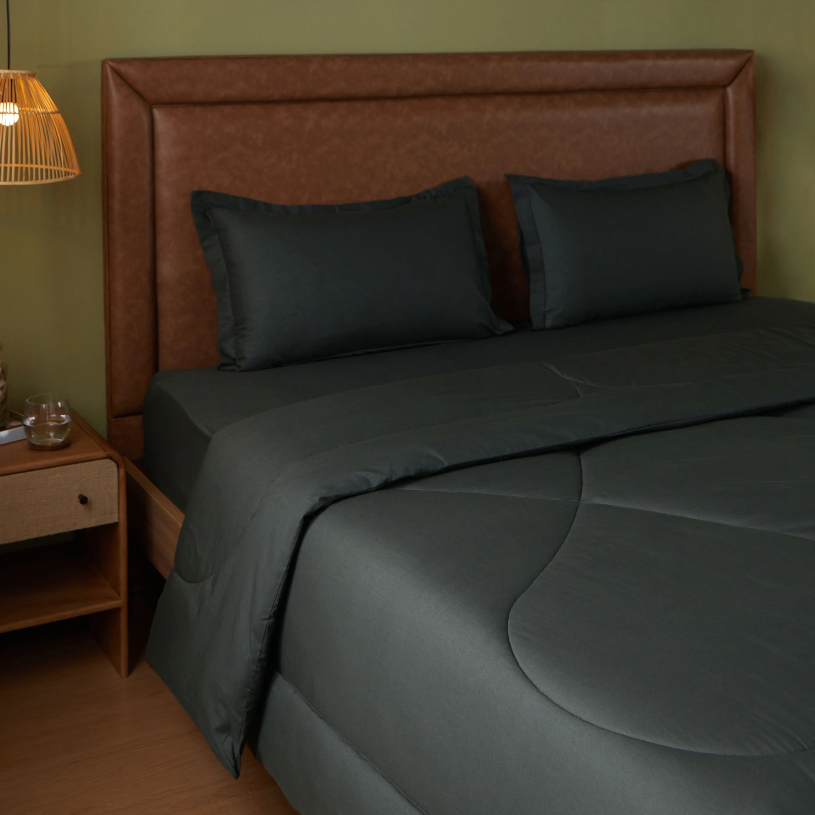 Paleto | Everyday Hues Cotton Solid Dyed 240GSM Comforter for Extra Warmth-Dark Grey Dark Grey / Double