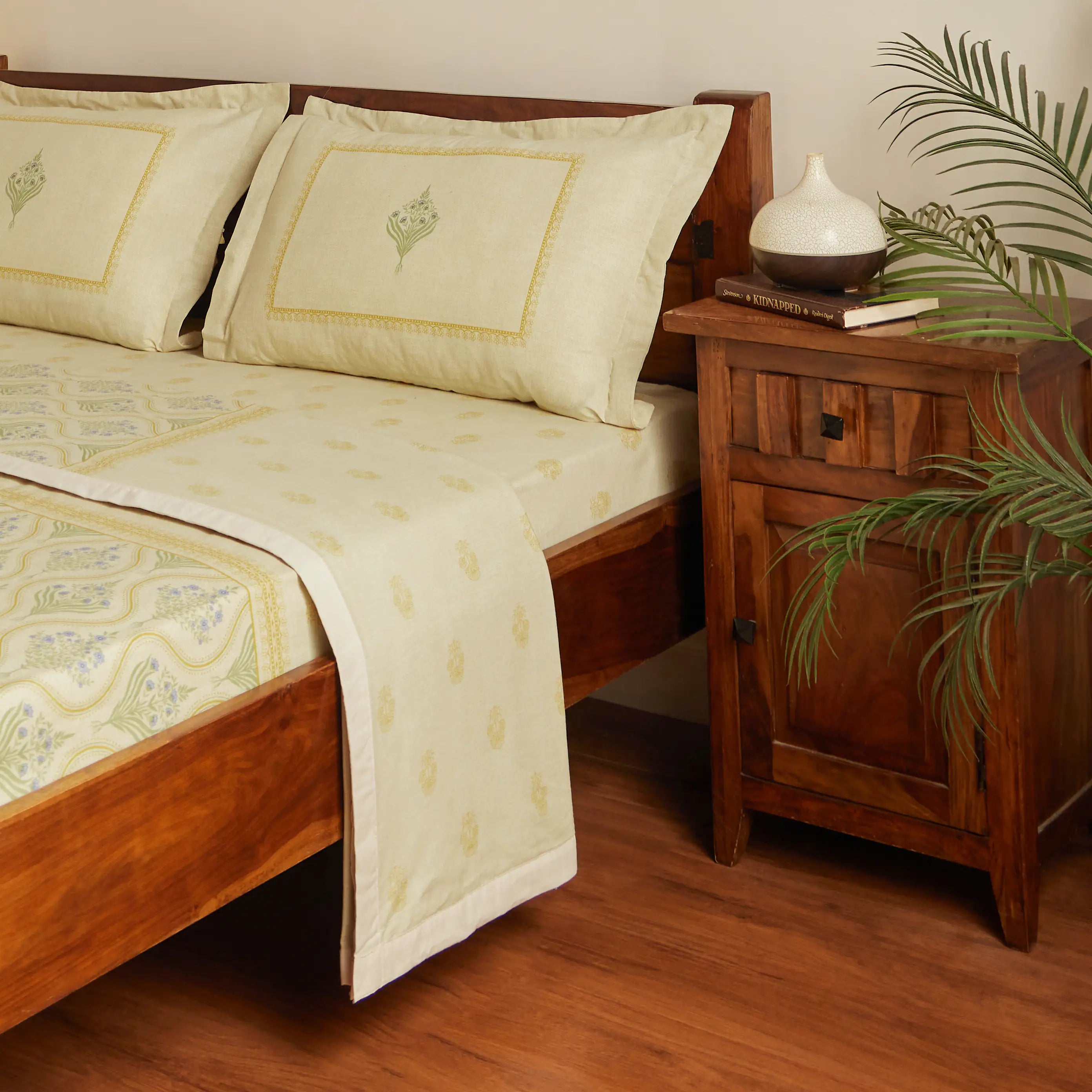 Chippa Lane | Contemporary Indian Print Design Coordinated Bedding Set | Set of Bedsheet & Dohars-Mustard Mustard / Double