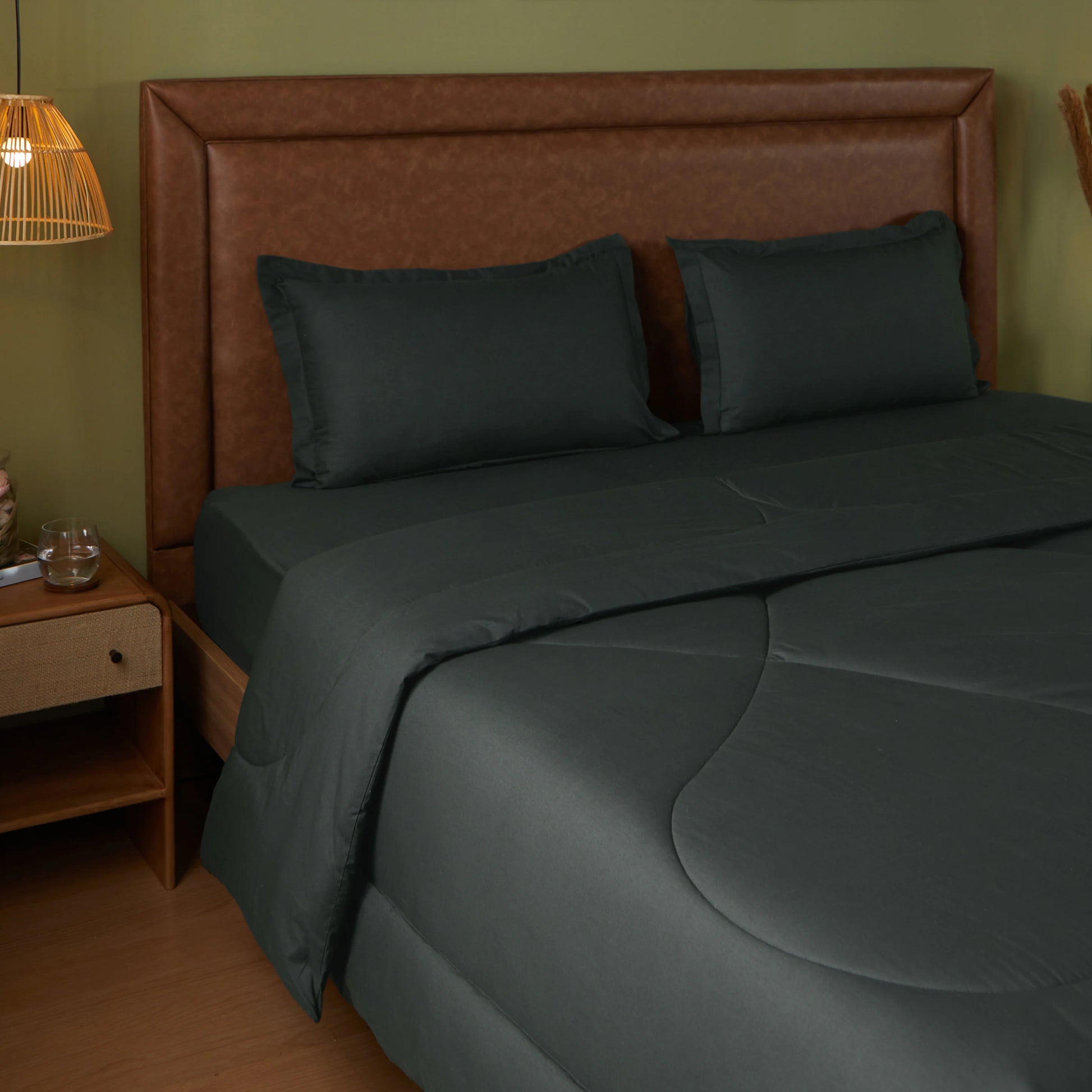 Paleto | Everyday Hues Cotton Solid Dyed 120GSM Comforter-Dark Grey Dark Grey / Double