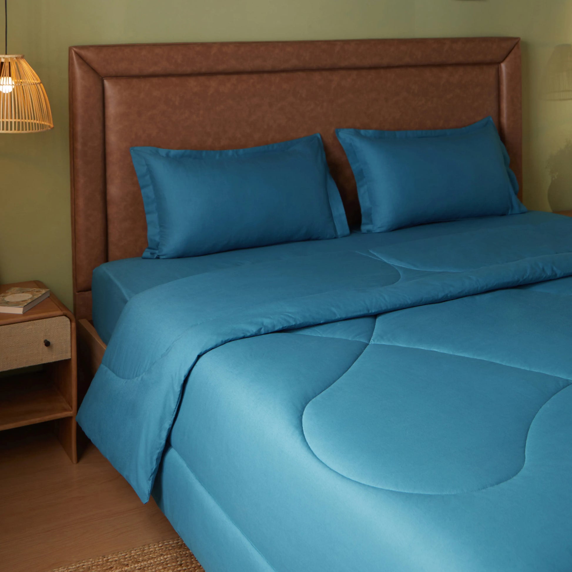 Paleto | Everyday Hues Cotton Solid Dyed 240GSM Comforter for Extra Warmth-Mineral Mineral / Double