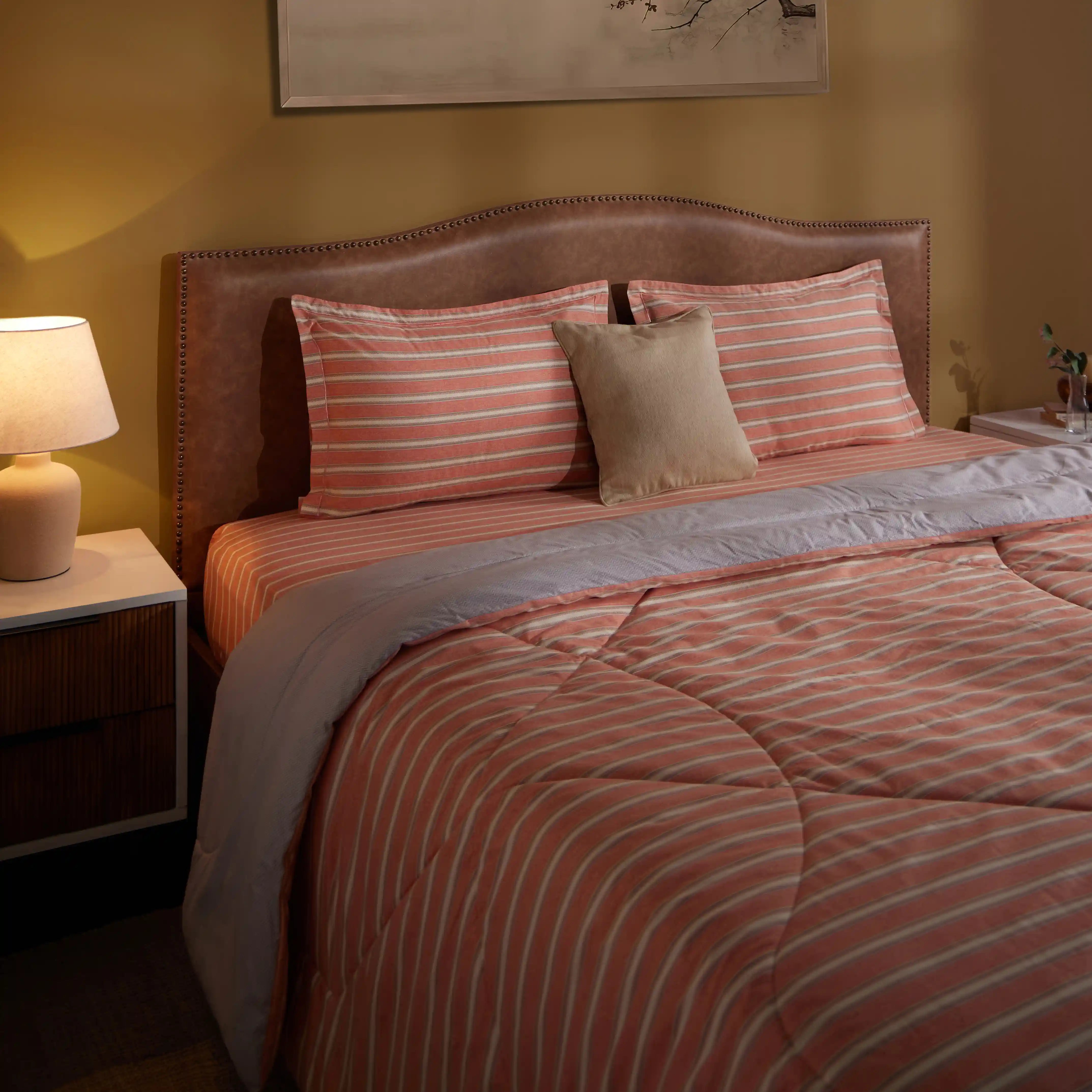 Threadscapes Printed Comforter-120gsm-Peach Peach / Double
