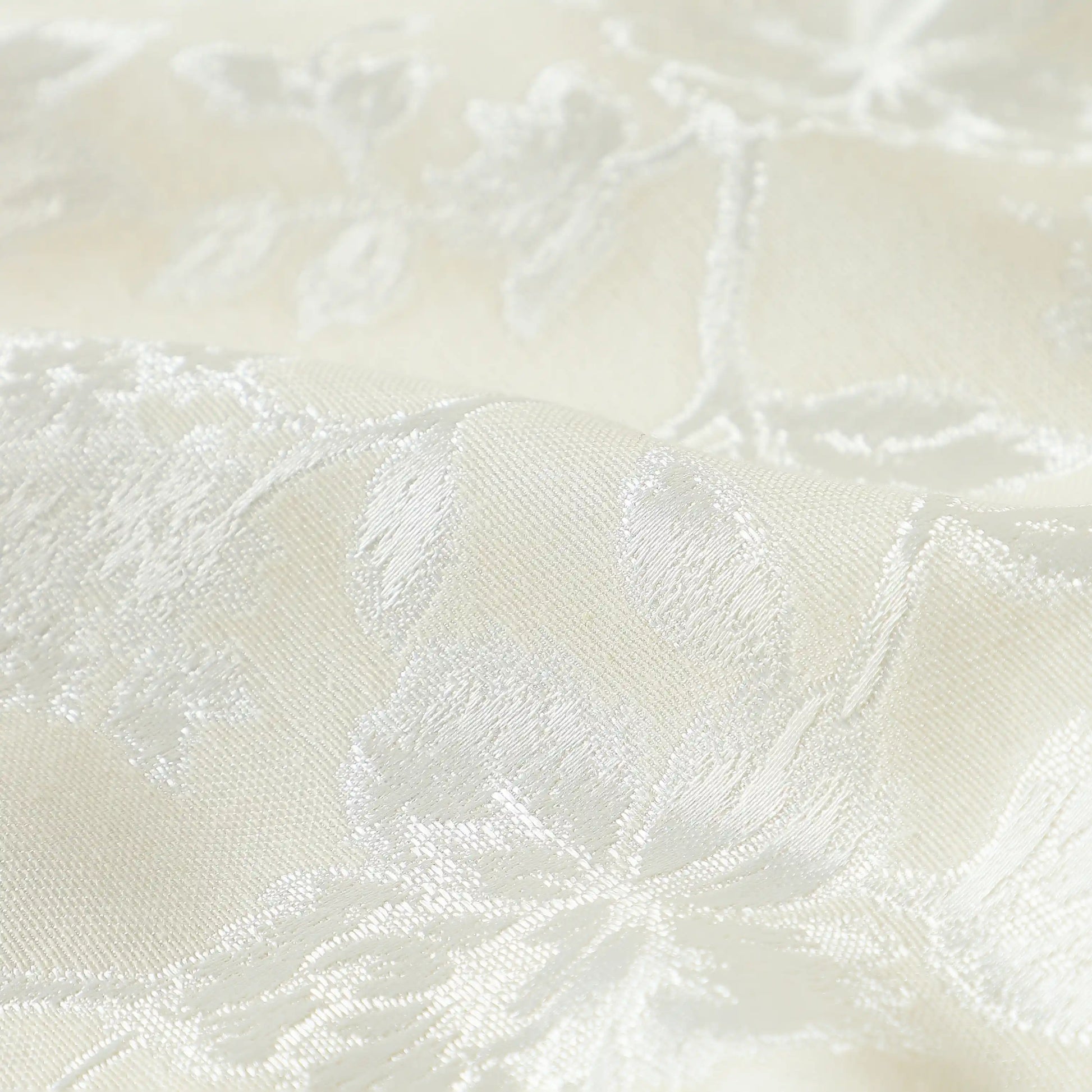 De Jacquard - Luxe Set Of 2 Jacquard Readymade Curtains | Monochrome Flora Moonlit Sand / Window (5ft X 4.4ft)