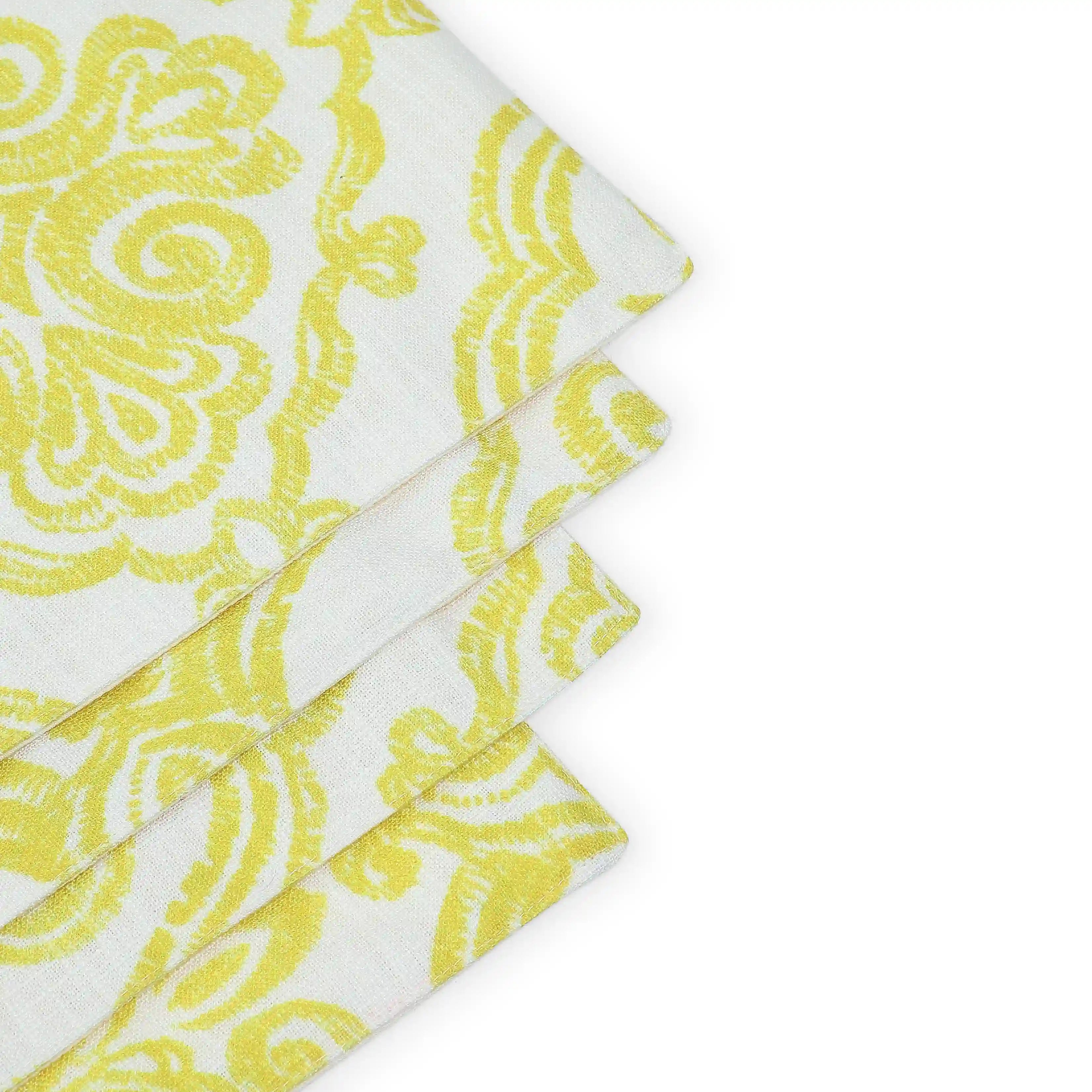 Nonna's Home 100% Polyester Table Placemat Set Vintage Baroque / 4 Piece Set