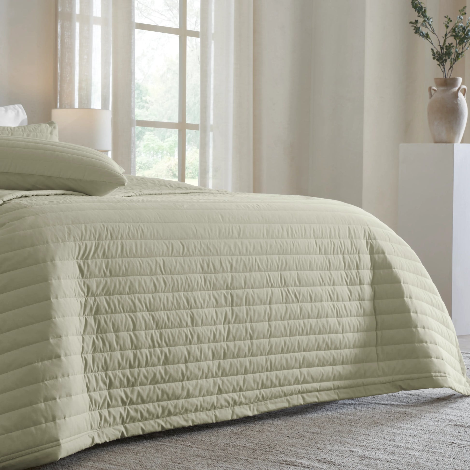 Nuvola | Luxurious Solid Dyed Straight Quilted Cotton Bedcover Set Linen