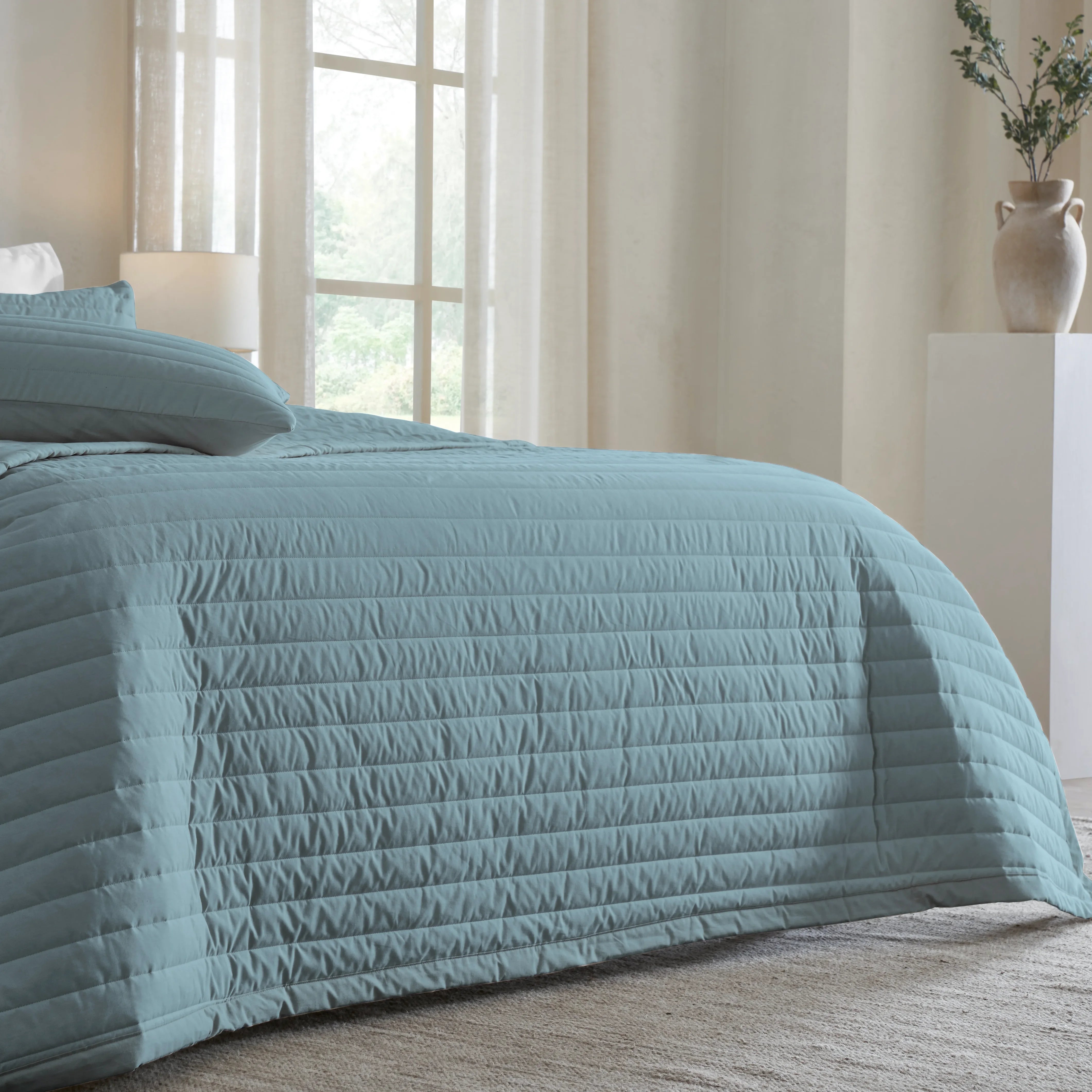 Nuvola | Luxurious Solid Dyed Straight Quilted Cotton Bedcover Set French Blue