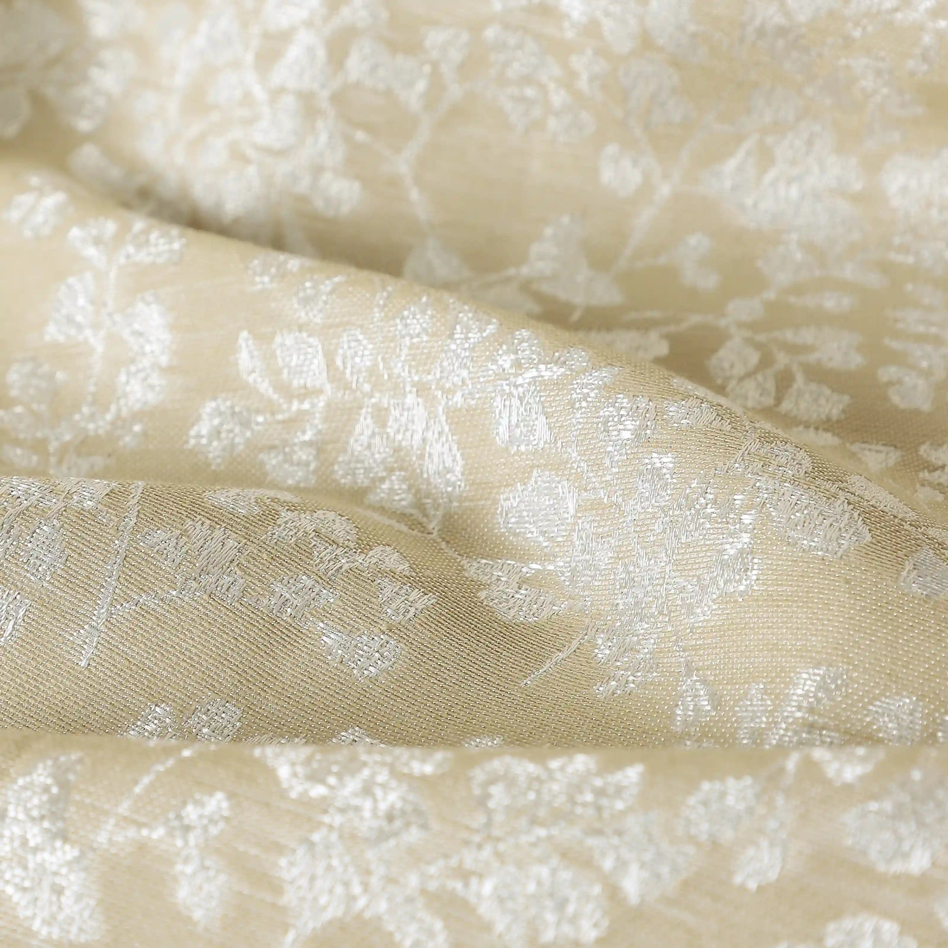 De Jacquard - Luxe Set Of 2 Jacquard Readymade Curtains | Monochrome Flora Sand / Window (5ft X 4.4ft)