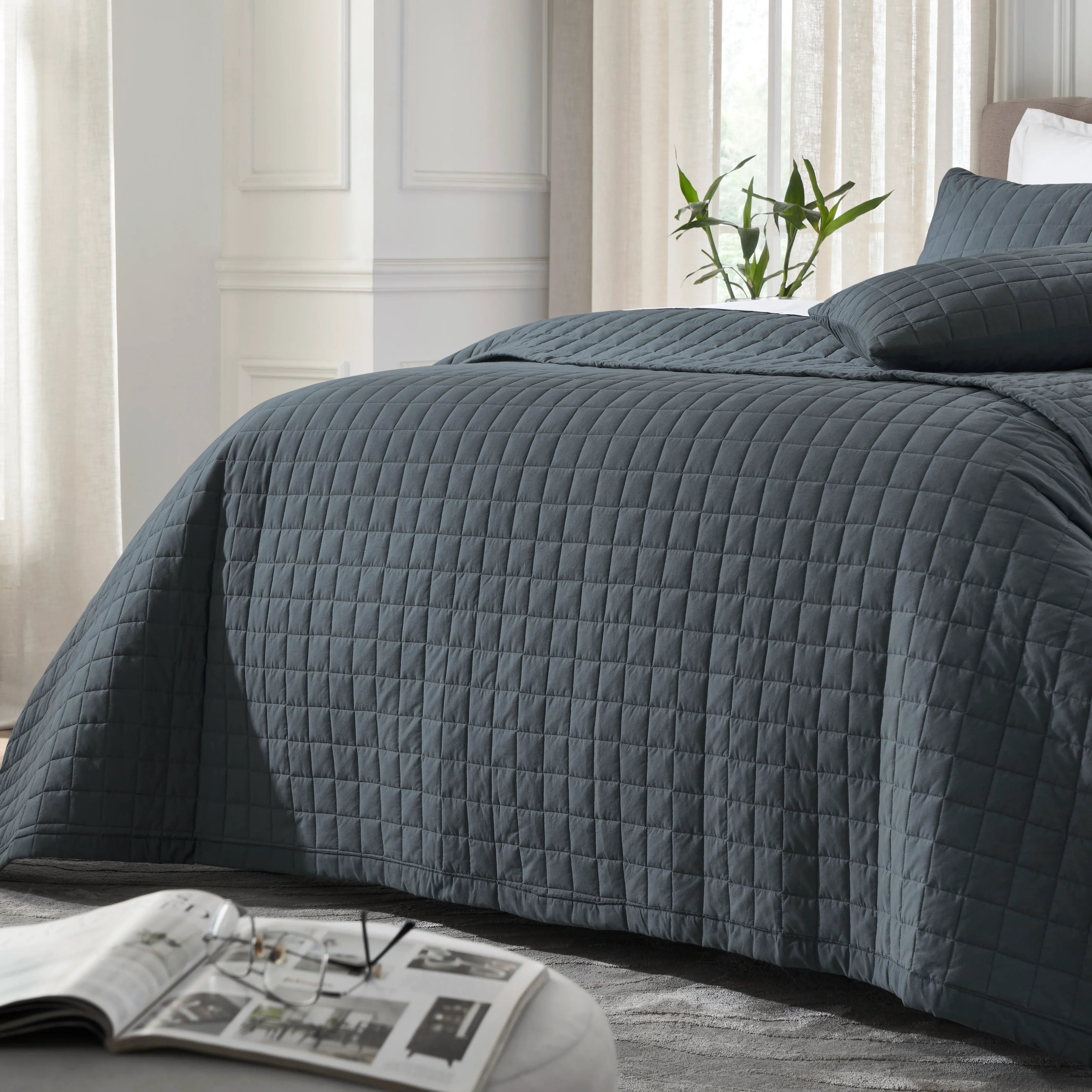 Nuvola | Luxurious Solid Dyed Box Quilted Cotton Bedcover Set Charcoal