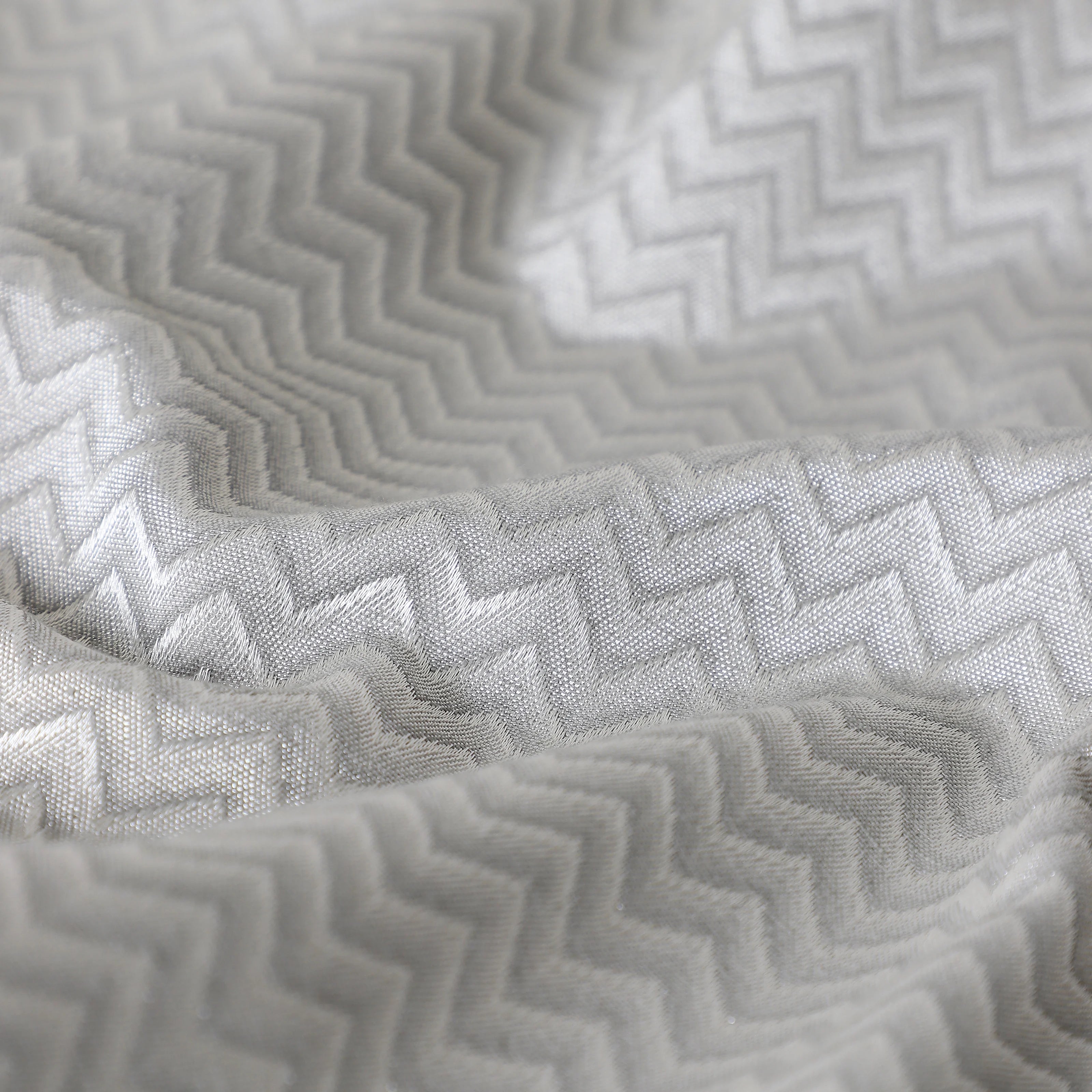 De Jacquard - Classic Set Of 2 Jacquard Readymade Curtains | Endless Chevron Mink / Door-XL (9ft X 4.4ft)