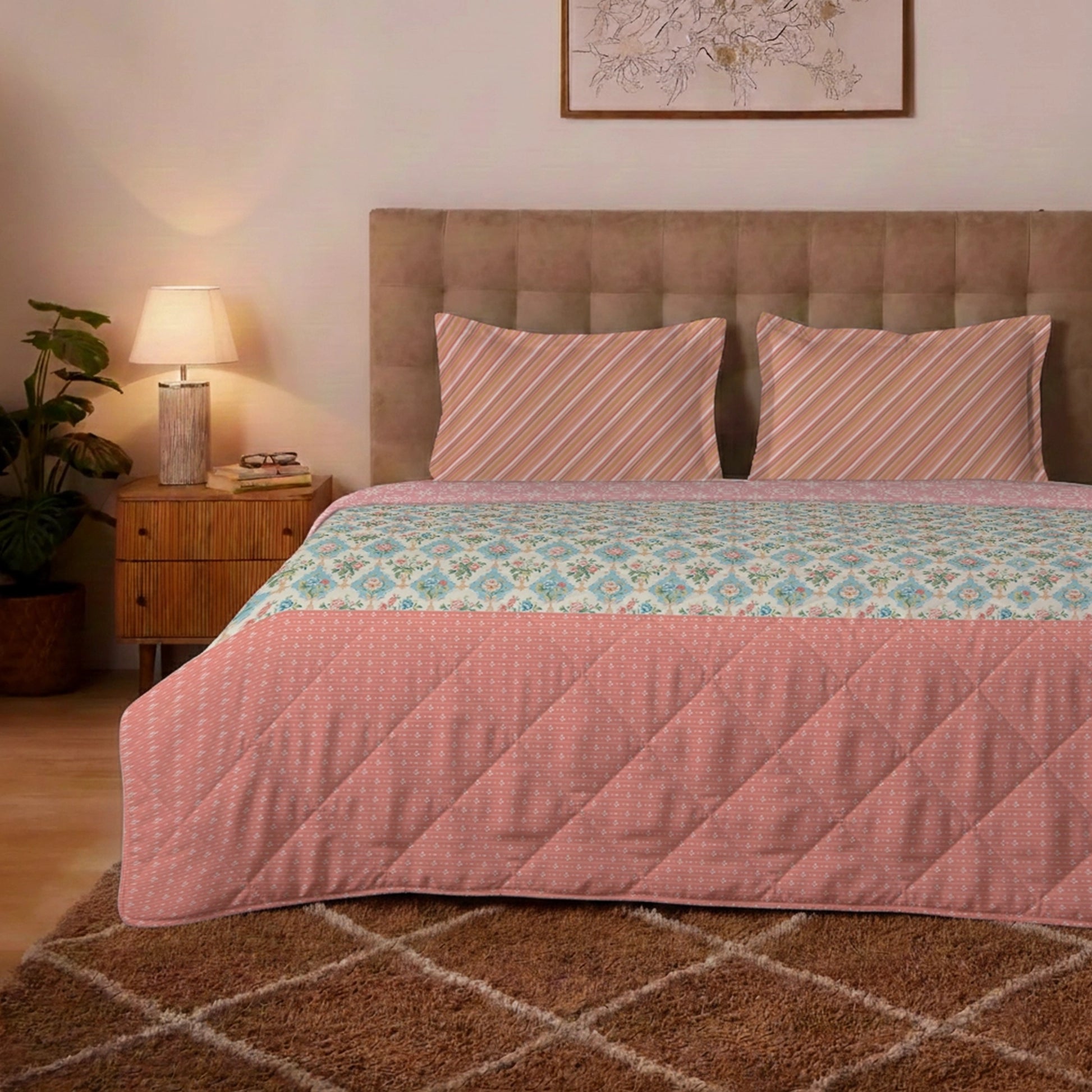Udyan Tales | Enchanted Floral Printed 150 GSM Reversible Comforter - Flamingo Pink Flamingo Pink / King