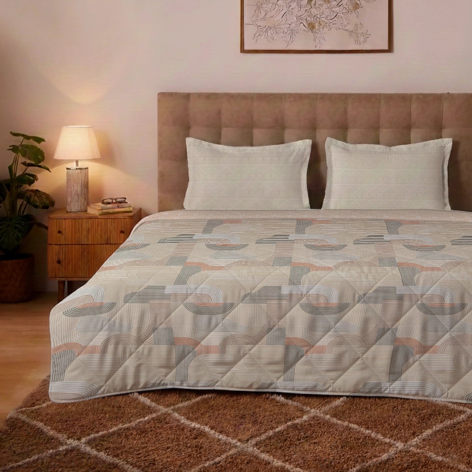 Udyan Tales | Modern Abstract Printed 150 GSM Reversible Comforter - Neutral Beige Neutral Beige / King