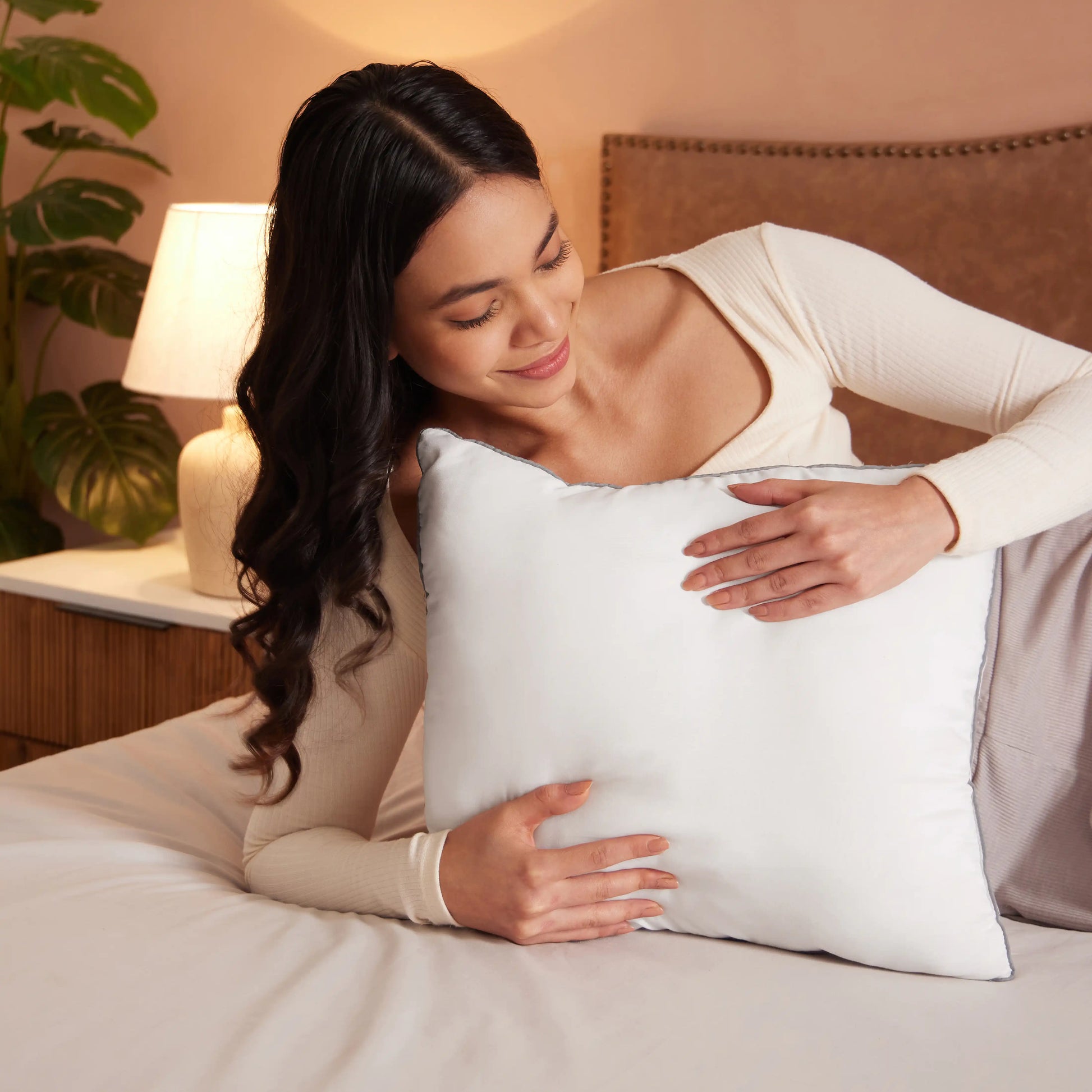 Snow Soft White Solid Dyed Cushion Filler White / Cushion Cover (41cm x 41cm)