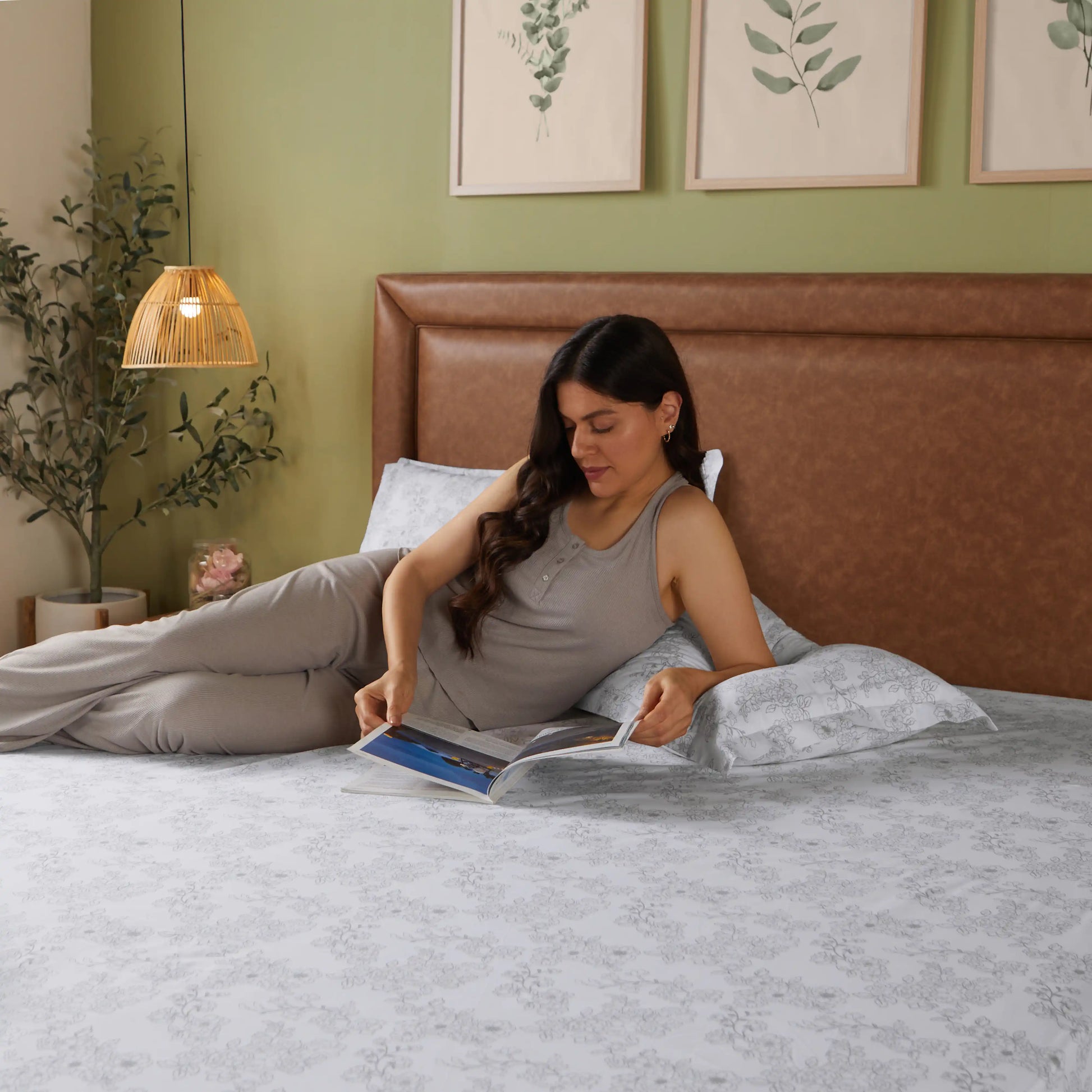 Bloomshire Classic | Everyday Charm Printed Cotton Bedsheet Set-Grey Grey / King
