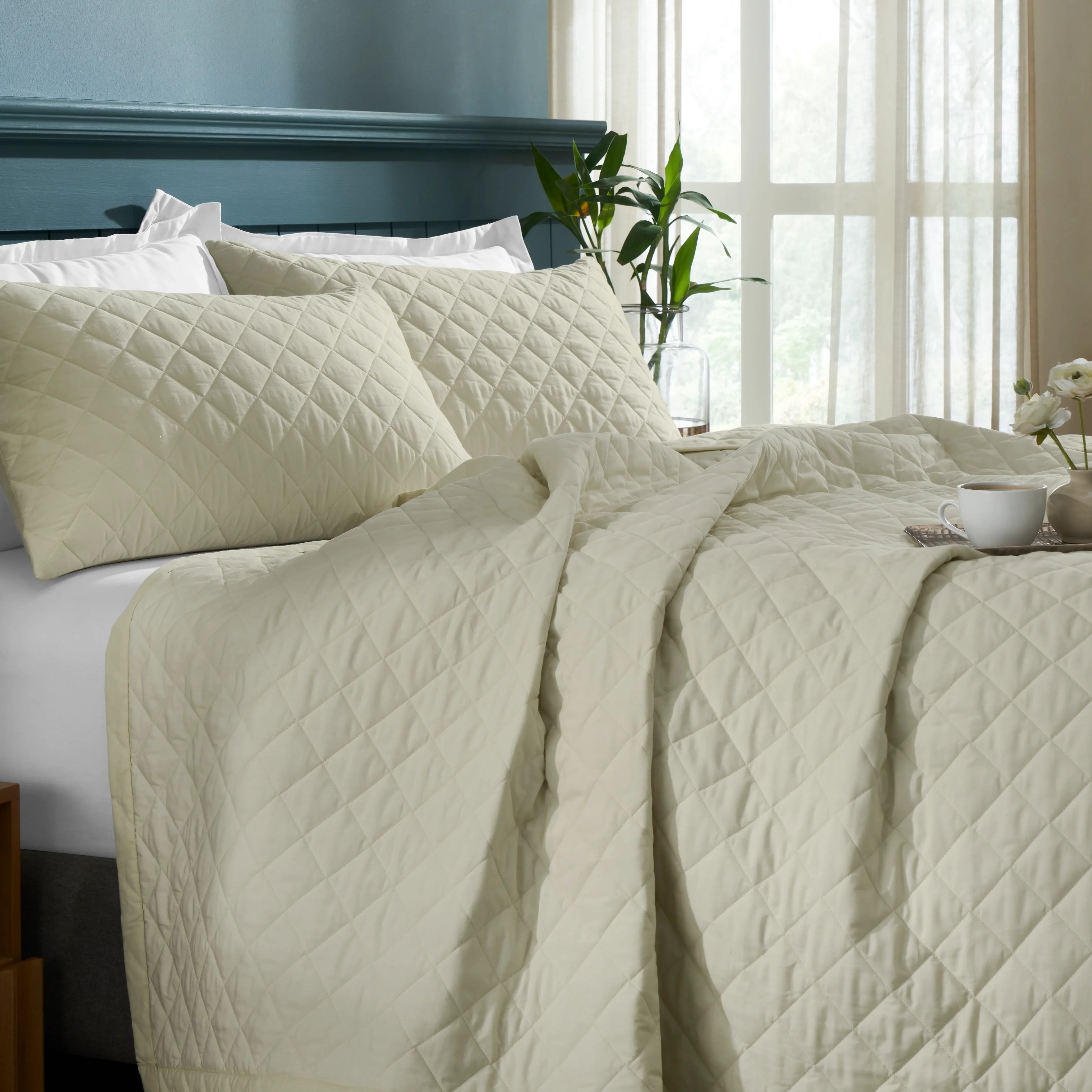 Nuvola | Luxurious Solid Dyed Diamond Quilted Cotton Bedcover Set Linen