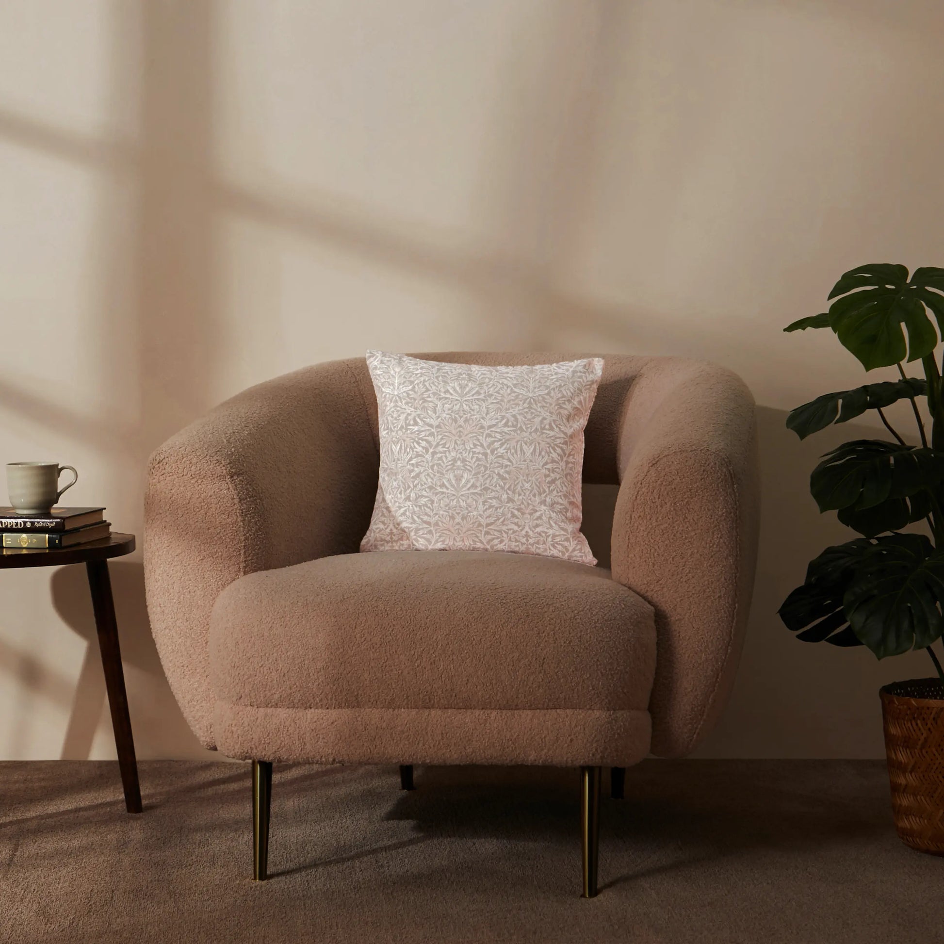 Vissencia Printed Cushion Cover | Floral Fresco Biscotti / Cushion Cover (41cm x 41cm)