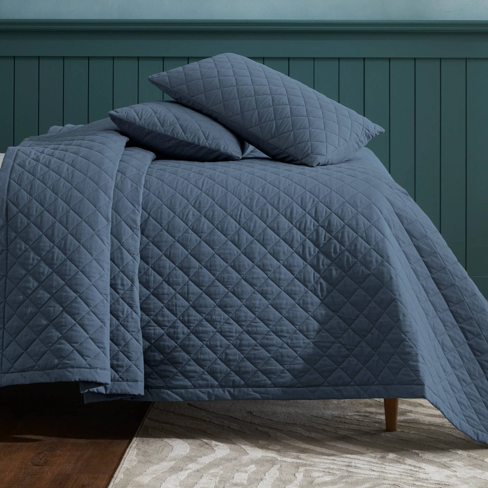 Nuvola | Luxurious Solid Dyed Diamond Quilted Cotton Bedcover Set Estate Blue