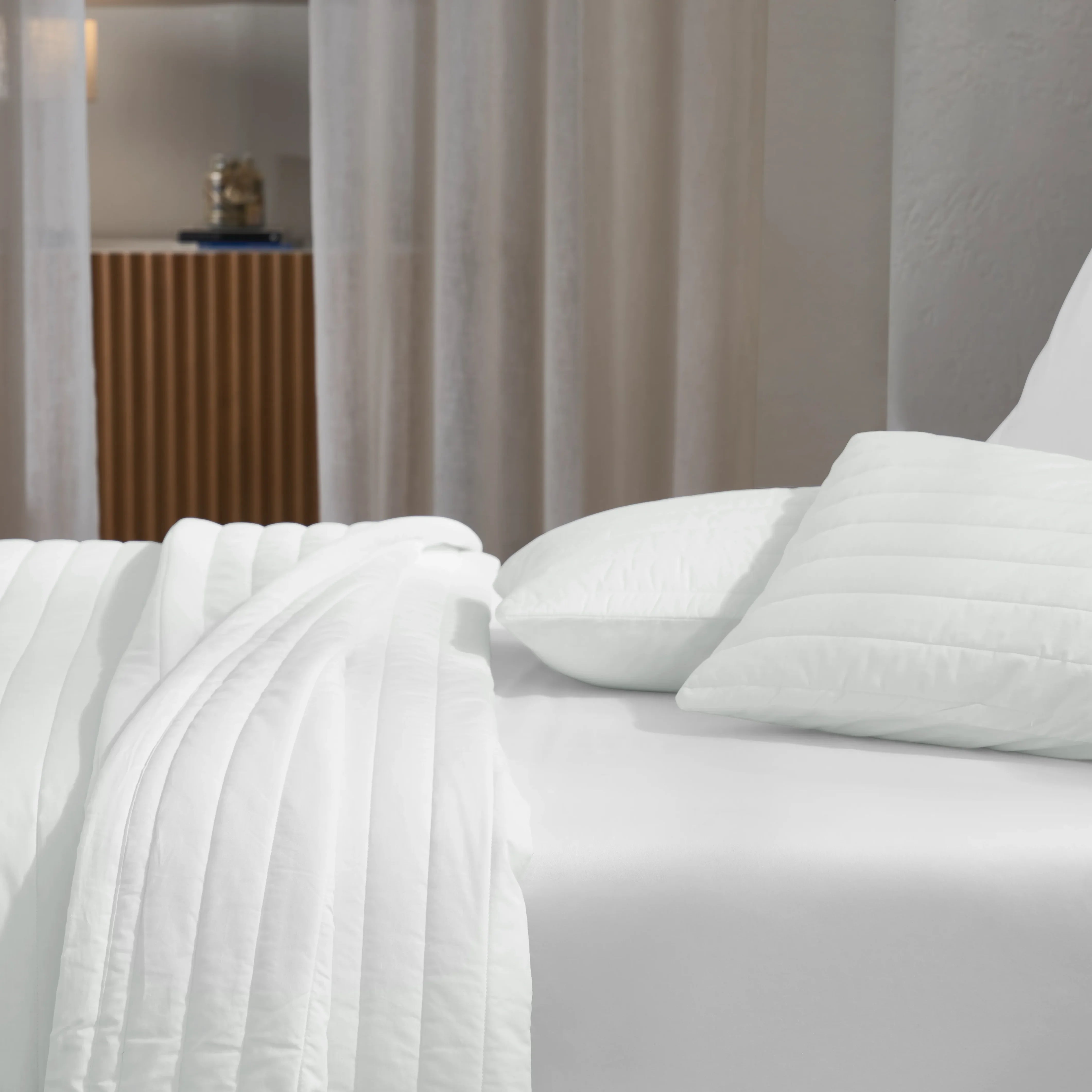 Nuvola | Luxurious Solid Dyed Straight Quilted Cotton Bedcover Set Optical White