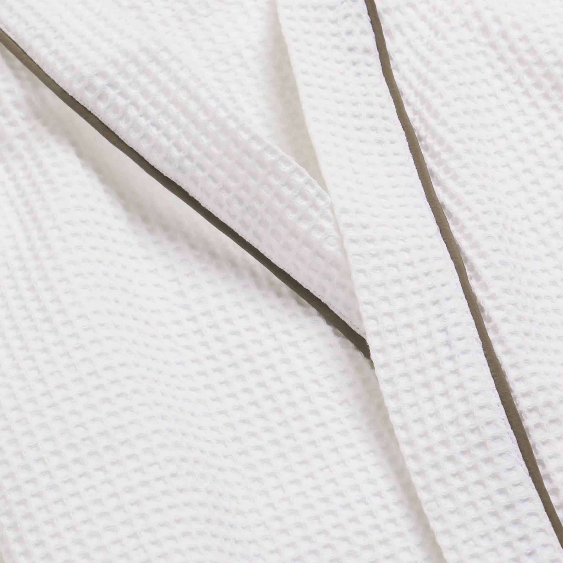 Pelushe 100% Cotton Bathrobe White / Medium