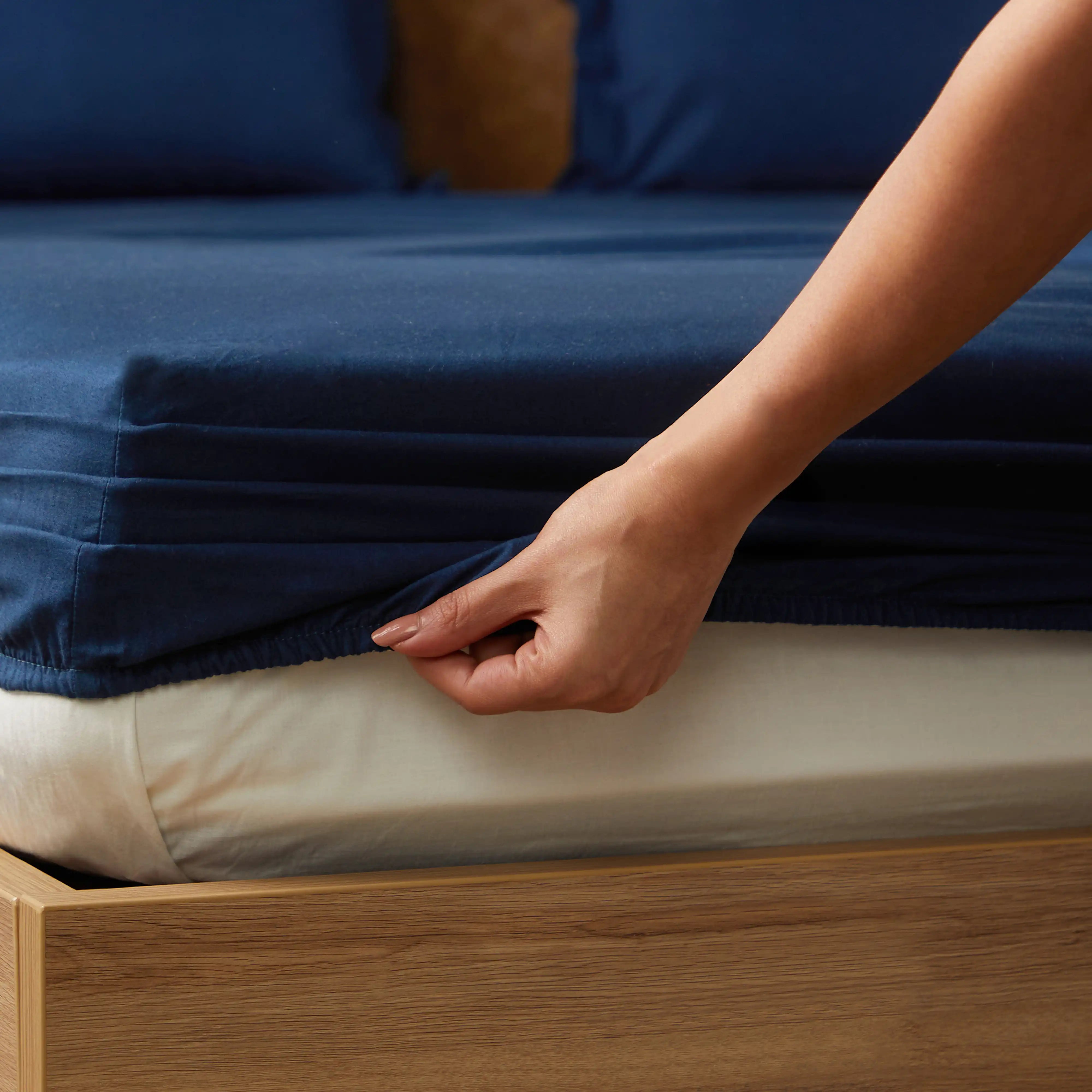 Paleto | Everyday Hues Solid Dyed Cotton Fitted Sheet Set-Navy Navy / Queen