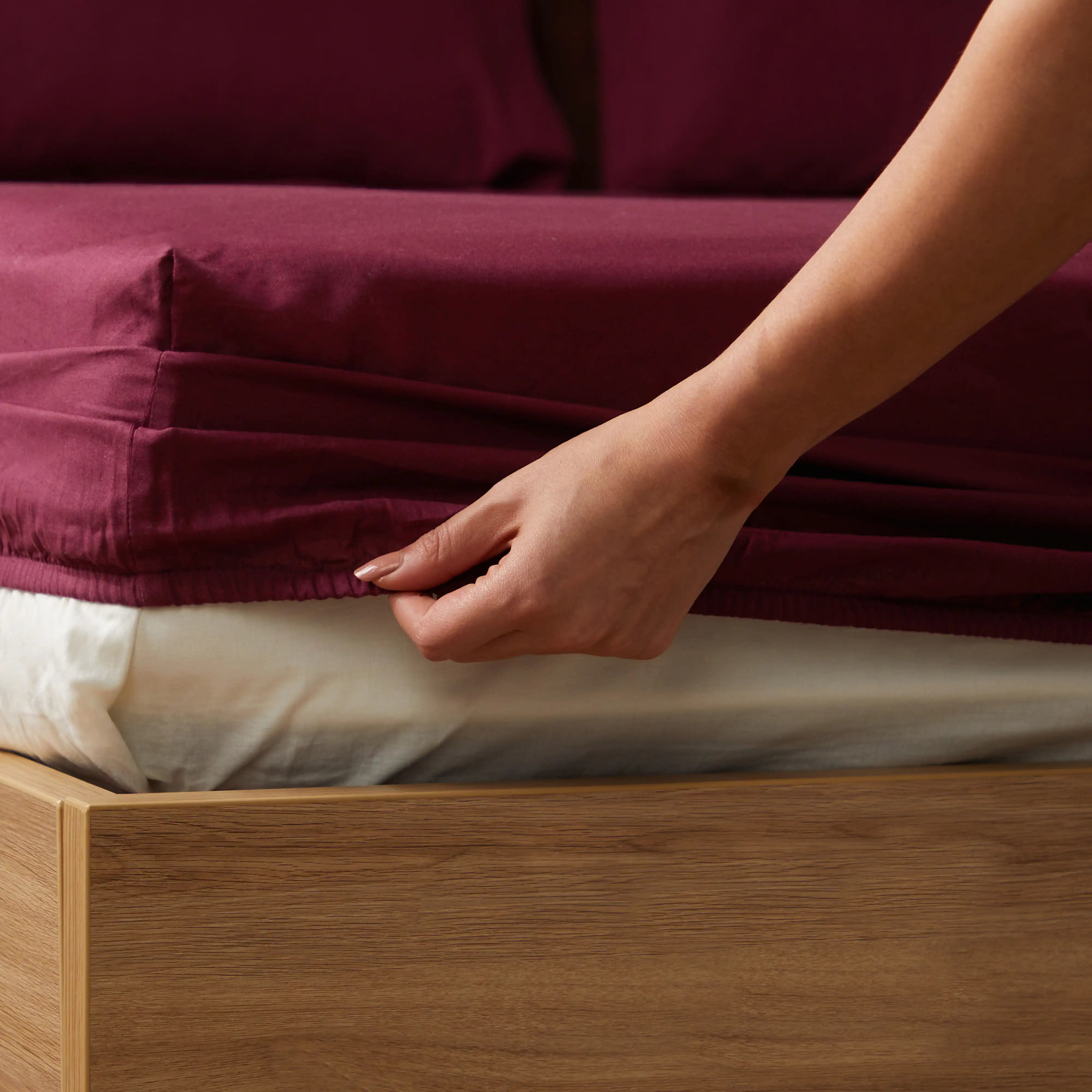 Paleto | Everyday Hues Solid Dyed Cotton Fitted Sheet Set-Windsor Wine Windsor Wine / King
