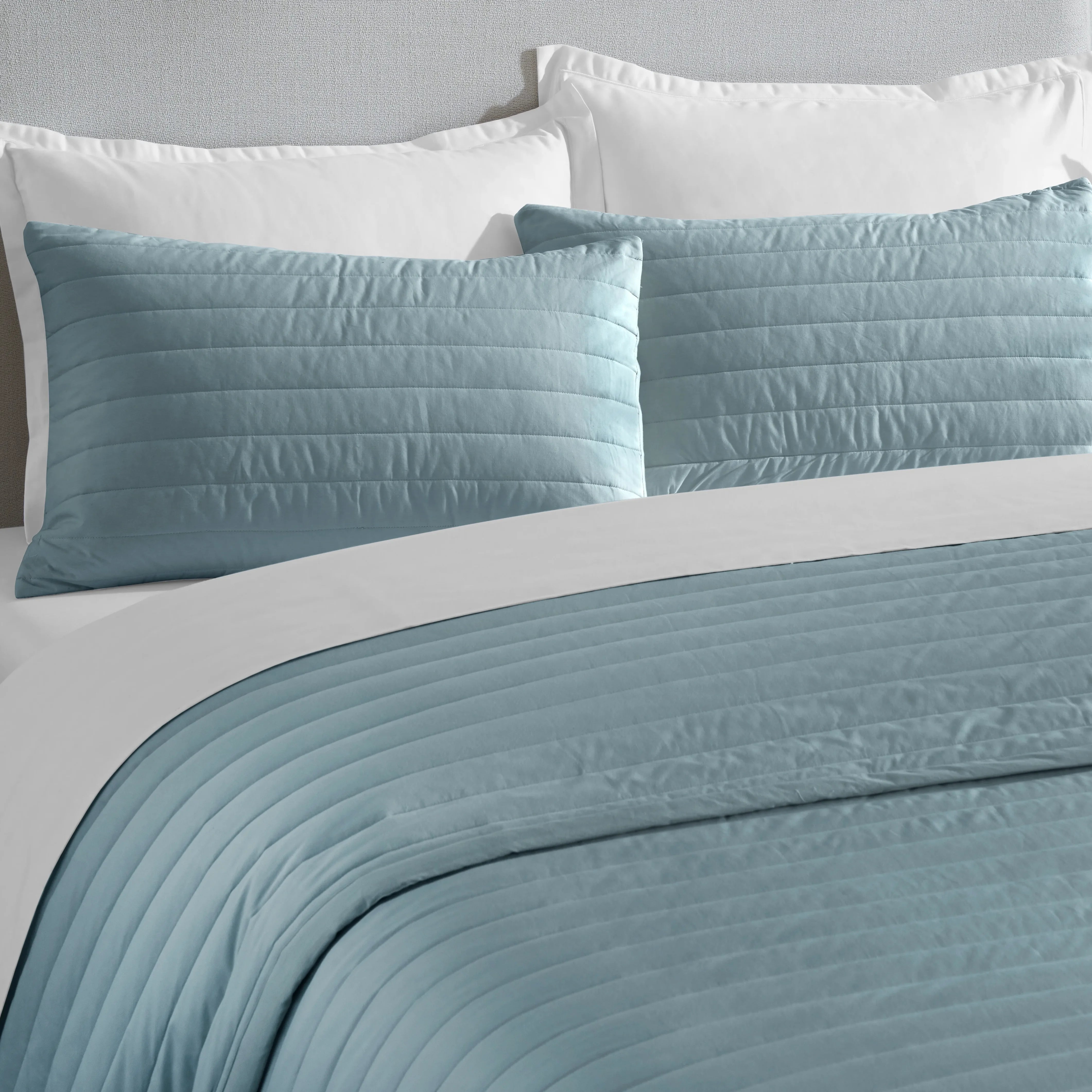 Nuvola | Luxurious Solid Dyed Straight Quilted Cotton Bedcover Set French Blue