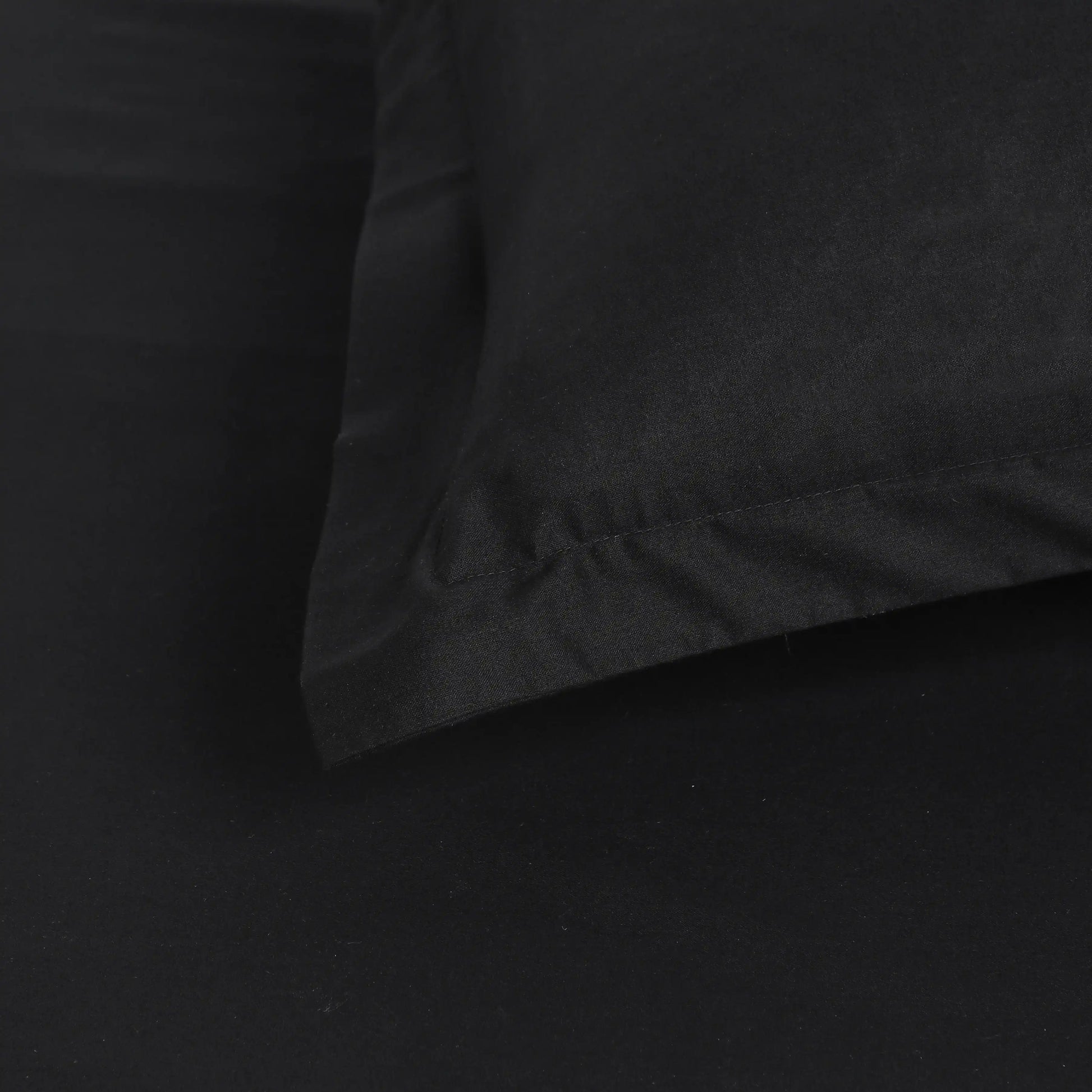 Paleto | Everyday Hues Solid Dyed Cotton Bedsheet Set-Black Black / Super King