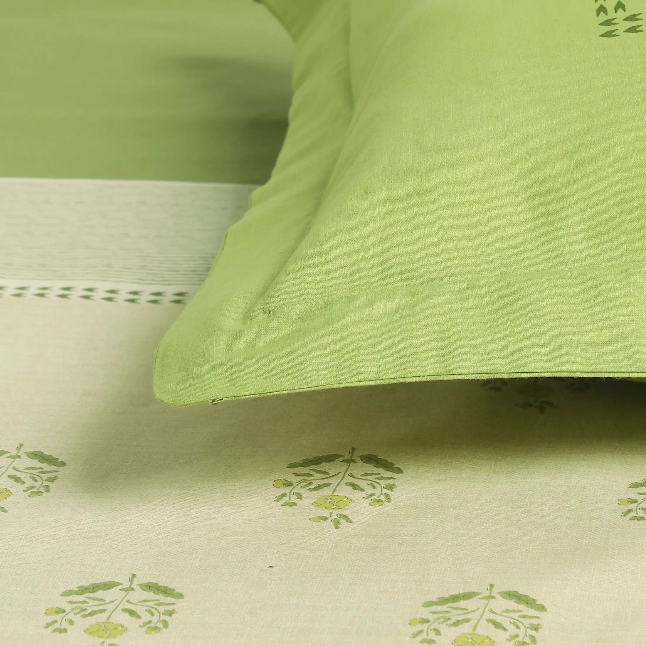 Chippa Lane | Contemporary Indian Print Design Cotton Bedsheet Set-Indian Moss Indian Moss / Single