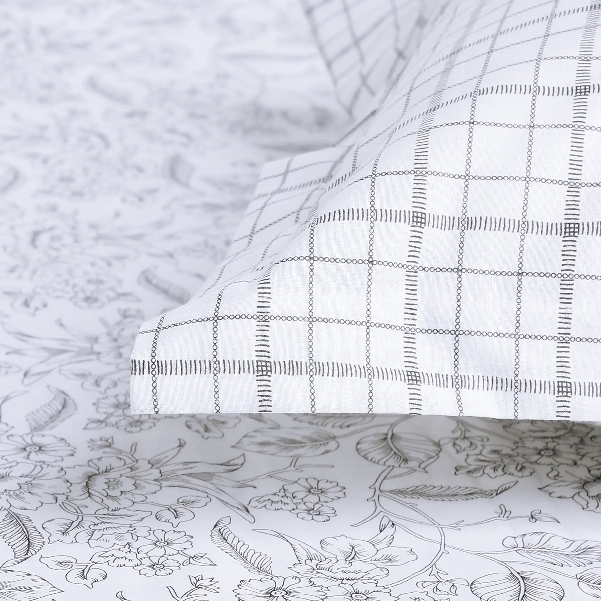 Mishella | Mix & Match Printed Cotton Bedsheet Set - Charcoal Bloom Charcoal Bloom / Queen