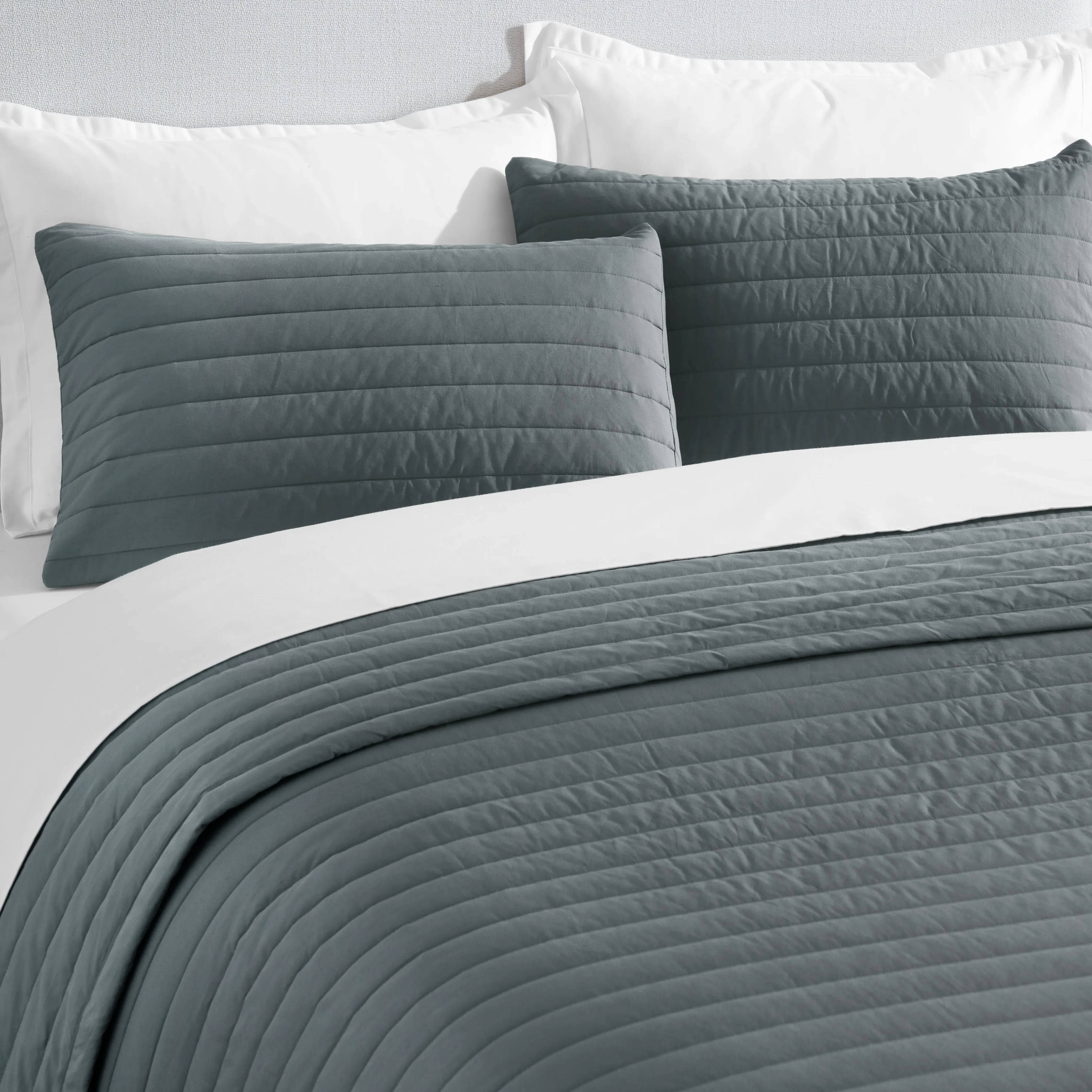 Nuvola | Luxurious Solid Dyed Straight Quilted Cotton Bedcover Set Charcoal