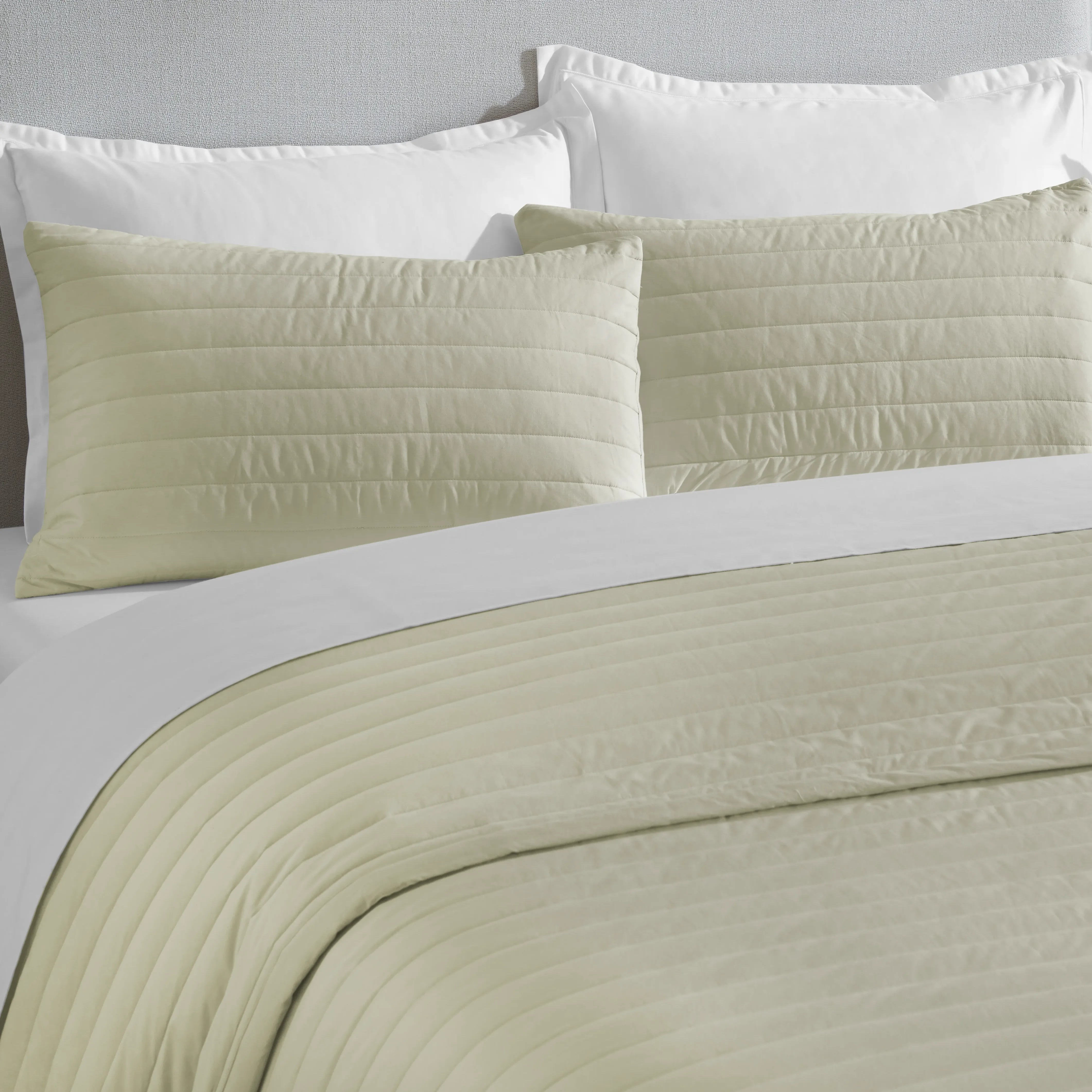 Nuvola | Luxurious Solid Dyed Straight Quilted Cotton Bedcover Set Linen