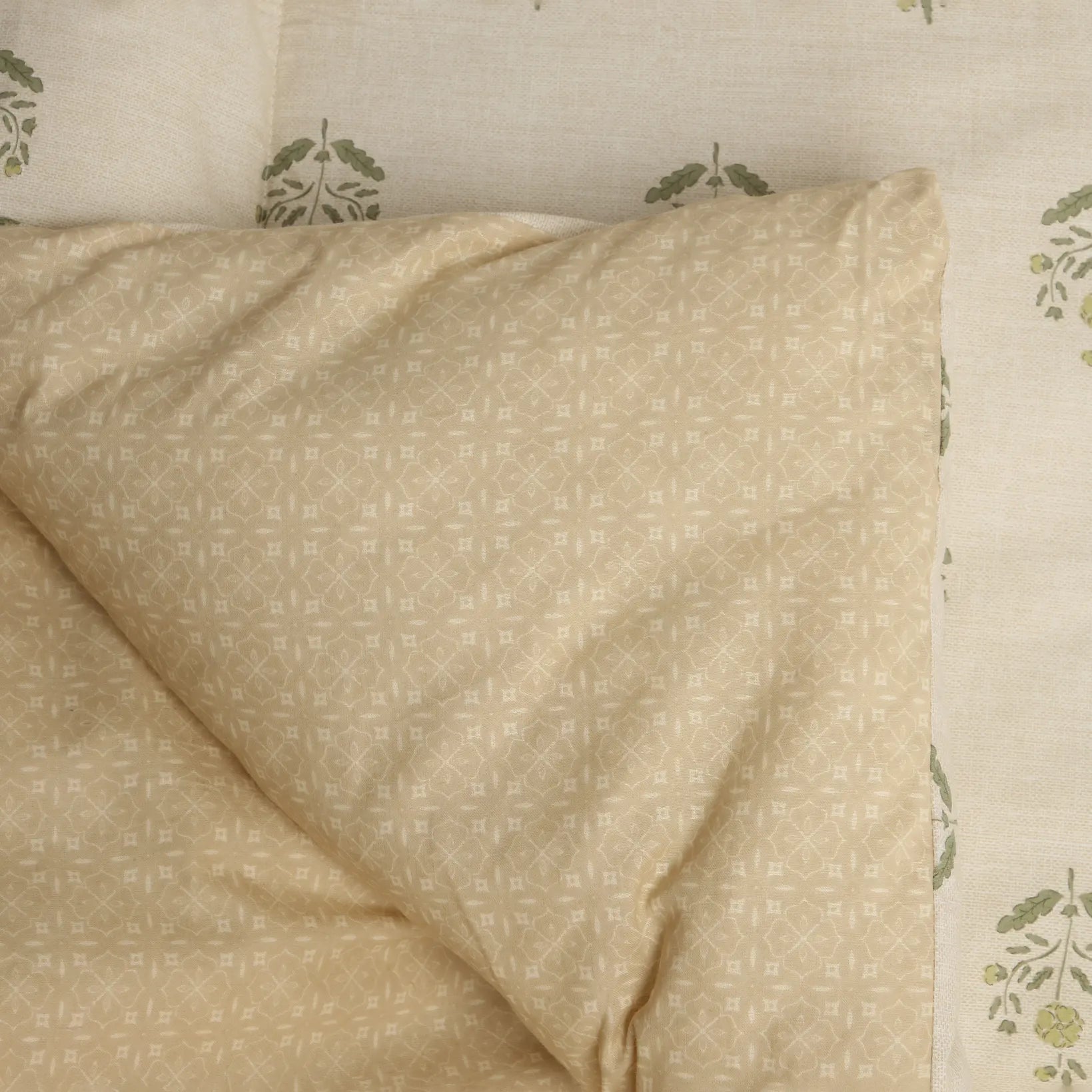 Chippa Lane 100% 240GSM Cotton Comforter Indian Moss / Double