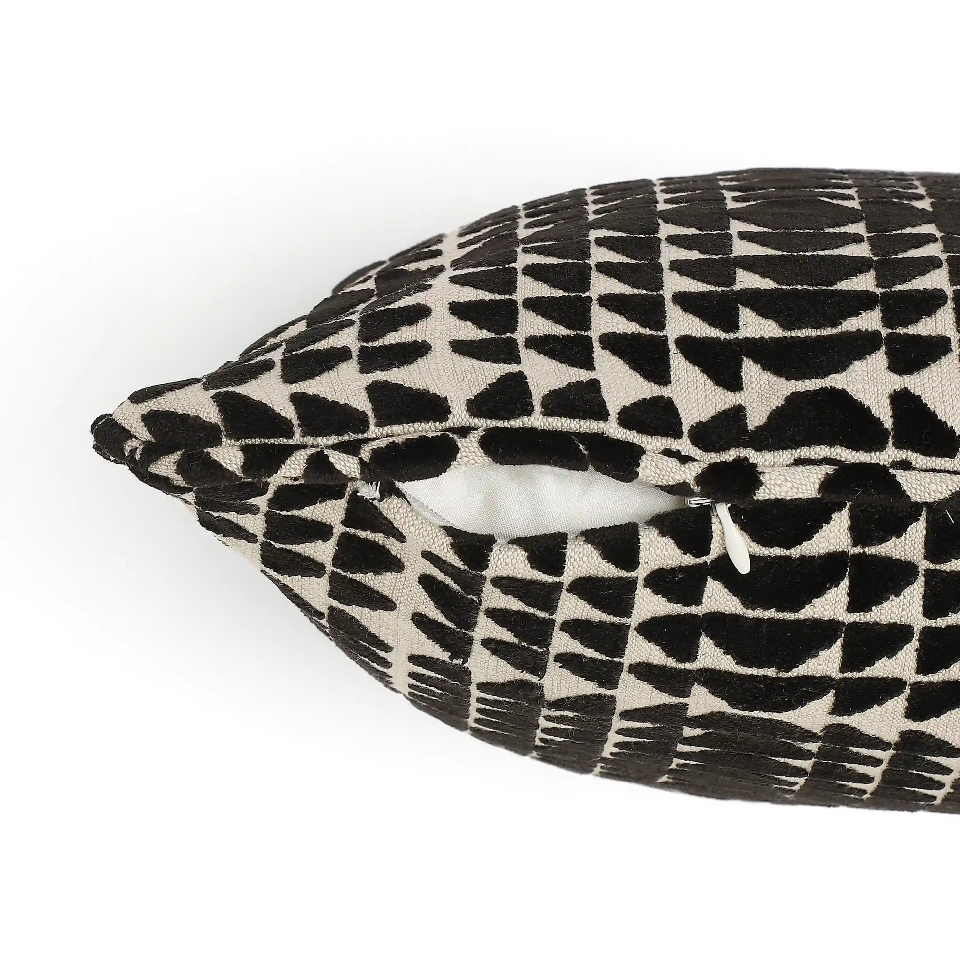 Estrella Woven Cushion Cover | Monochrome Play Ebony / Cushion Cover (41cm x 41cm)
