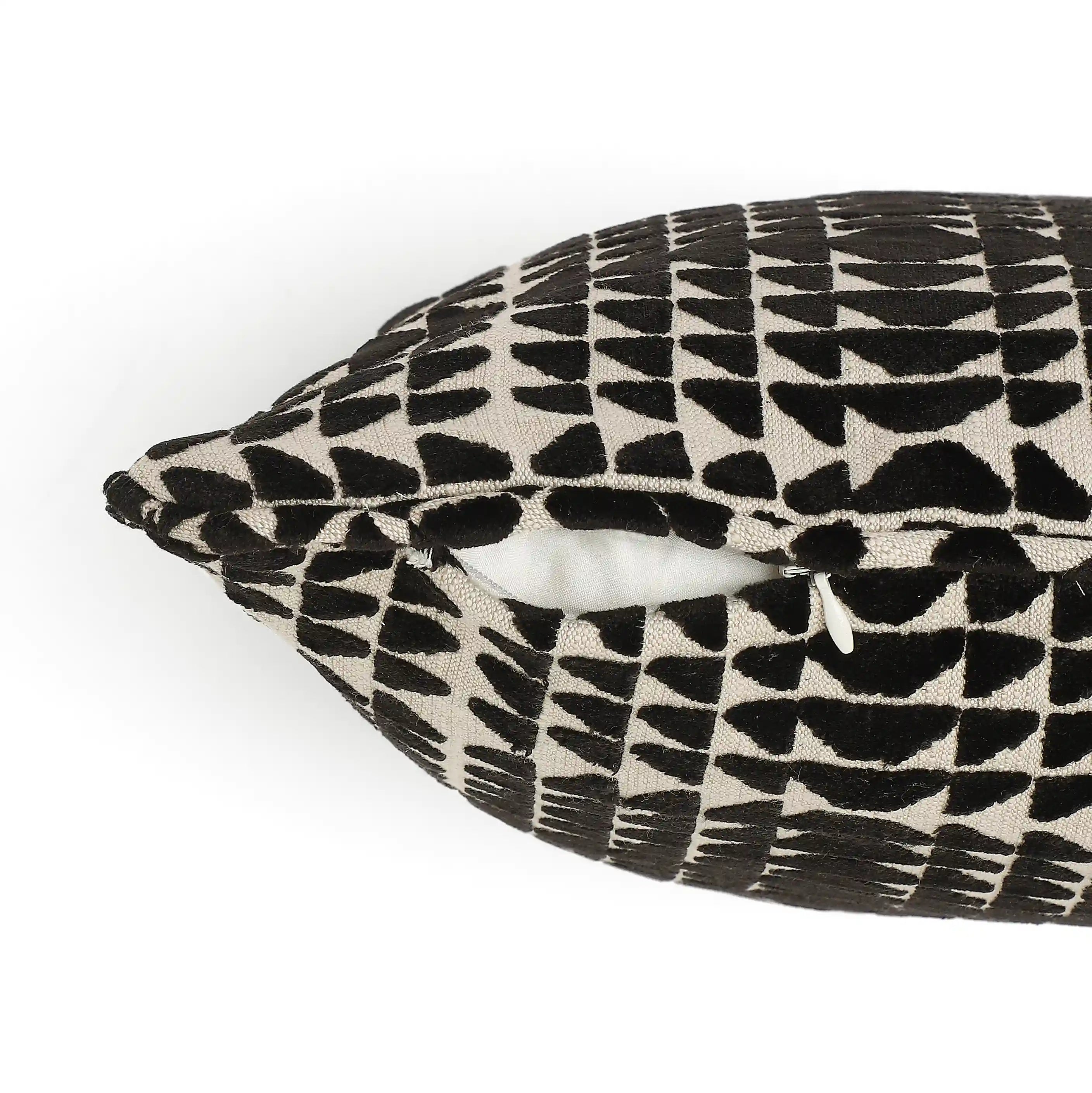 Estrella Woven Cushion Cover | Monochrome Play Ebony / Cushion Cover (41cm x 41cm)